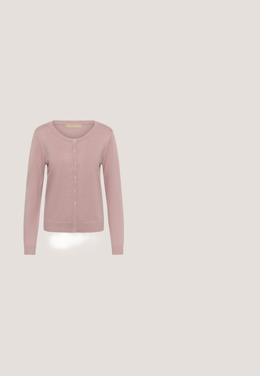 Cardigan rose clair en tissu doux, doté d'un col rond, de manches longues et d'une fermeture boutonnée avec des boutons nacrés.; Débardeur rose clair côtelé avec bordure en dentelle festonnée au niveau de l'encolure, des emmanchures et de l'ourlet, style sans manches et ajusté.; Pantalon de yoga taille haute rose clair avec une coupe ajustée au niveau des cuisses et des jambes légèrement évasées, présenté sur fond blanc.; Chaussure de sport rose clair avec une tige texturée, des accents de design ondulés, une semelle blanche et des lacets. Comprend une languette au talon pour un enfilage facile.; Lazarotti Sac bandoulière - rose; Bracelet réglable en corde rose avec des petites perles roses et blanches alternées, des accents dorés et un charme papillon doré à une extrémité.
