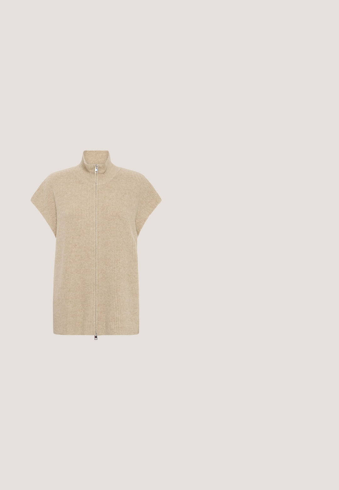 ICHI IHCardigan - Cardigan - oatmeal melange; Kremfarvet langærmet rullekravesweater med tætsiddende silhuet og glat struktureret stof.; Beige vidde bukser med en skræddersyet design, frontfald og en flad talje for en struktureret pasform. Blød, let stoftekstur.; Brune ruskind slip-on sko med en tekstureret overdel, der har dekorativ beige syning langs kanten og en tykk gummisål.; Miriade MIAMI - Skuldertasker - marrone; Guld-tone bangle armbånd med et bambus-inspireret design, der har glatte, buede overflader og en tekstureret inderside.