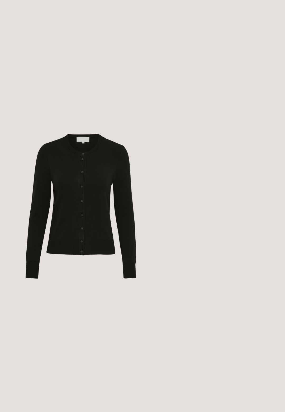 Μαύρο cardigan από μαλακό υλικό, με στρογγυλή λαιμόκοψη, μακριά μανίκια και κλείσιμο με κουμπιά μπροστά με ομοιόμορφα spaced κουμπιά.; Good American Μπλούζα με μακριά μανίκια - black; Στενά τζιν εγκυμοσύνης σε σκούρο μπλε ντένιμ, με απαλό, ελαστικό στηθόδεσμο και κλασικό σχεδιασμό με πέντε τσέπες.; Μαύρες παρφόρμες μπαλέτου από πατενταρισμένο δέρμα με μυτερή μύτη, χαμηλό τετράγωνο τακούνι και μια μικρή μεταλλική λεπτομέρεια στη ζώνη. Λείο υλικό.; Μαύρη τσάντα tote από συνθετικό δέρμα με υφή κροκοδείλου, ορθογώνιο σχήμα, κοπή για λαβή στην κορυφή και αποσπώμενος ιμάντας ώμου. Εμφάνιση λογότυπου μάρκας.; Χρυσά κρίκοι σκουλαρίκια σε διάφορα μεγέθη, με λεία, γυαλισμένη υφή και στρογγυλό σχήμα, διαθέτοντας σχεδίαση ασφαλούς κλεισίματος.