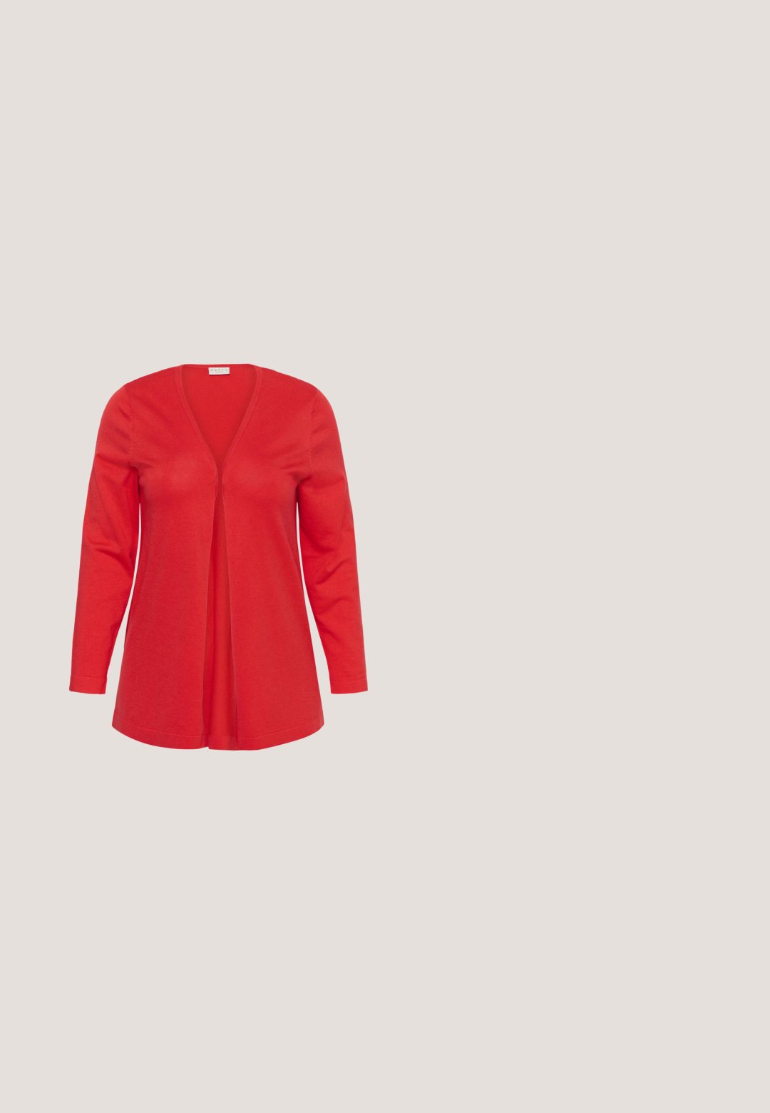 Cardigan rouge à manches longues à ouverture devant, col en V et texture de tissu simple et lisse, présenté sur un fond blanc uni.; Débardeur rouge sans manches côtelé avec encolure arrondie et étiquette de marque à l'intérieur du col sur fond blanc.; Jupe midi noire avec une taille smockée, fabriquée en tissu léger, dotée de plis et d'un ourlet volanté pour plus de détails.; Sandales à talons rouges avec un bout carré et plusieurs fines lanières. Dotées d'un talon bloc solide pour la stabilité. Texture lisse sur le dessus.; Sac à bandoulière en cuir rouge tressé avec une seule sangle large et une forme douce et arrondie sur un fond uni.; Boucles d'oreilles créoles en plastique rouge avec une finition brillante, présentant un design ouvert unique et une fermeture en métal doré.