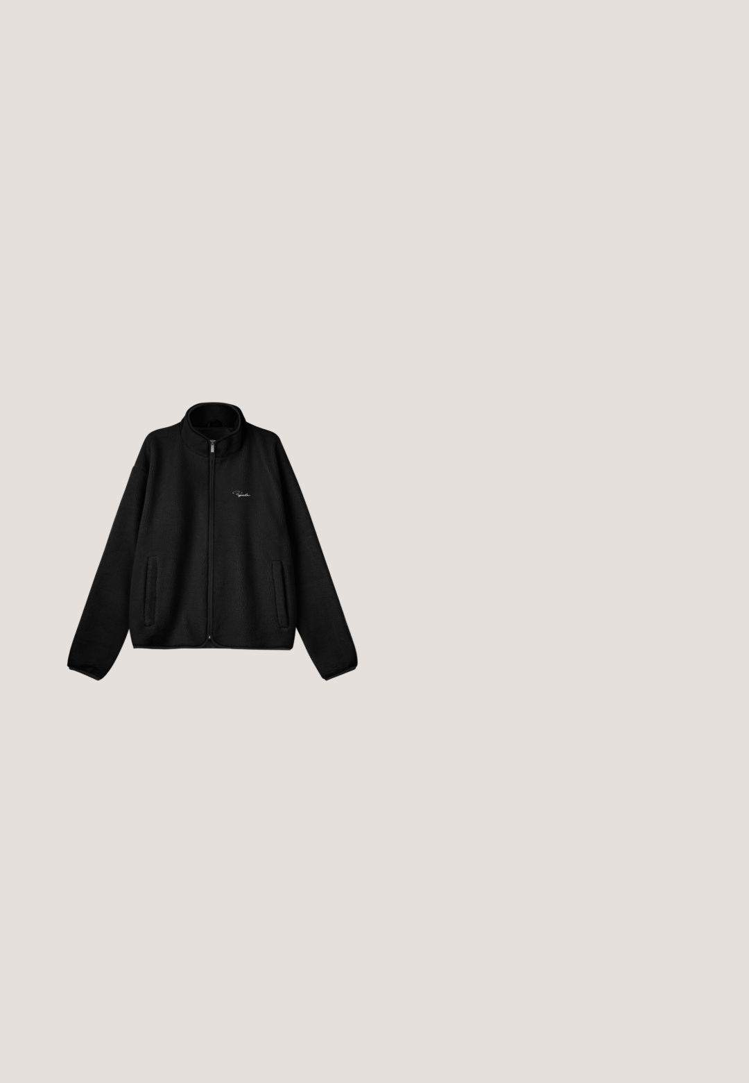 Musta fleece-takki, jossa on korkea kaulus, edessä vetoketju, kaksi sivutaskua ja hienovarainen brodeerattu logo vasemmassa rinnassa. Pehmeä tekstuuri.; Musta, lyhythihainen poolopaita, valmistettu teksturoidusta kankaasta, jossa on kauluksellinen pääntie ja kolmen napin lista. Yksinkertainen malli, ilman kuvioita.; Vaaleansiniset farkkushortsit, joissa on klassinen viiden taskun muotoilu, näkyvät ompelupisteet ja sivutasku, jossa on lenkki.; Punaiset korkeavartiset lenkkarit, jotka on valmistettu synteettisestä nahasta. Ne sisältävät mustat yksityiskohdat, pehmustetun kauluksen ja tarrakiinnityksen turvallista istuvuutta varten.; Musta suorakaiteen muotoinen aurinkolasit paksuilla kehyksillä ja tummennetut linssit, kallistettuna valkoisella taustalla.; Keddo KEDDO - Vyölaukku - black