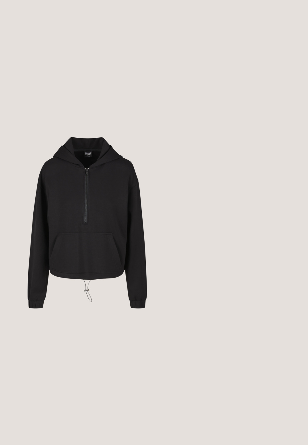 Zwarte hoodie met rits aan de voorkant, cropped ontwerp, kangoeroezak, trekkoord aan de onderkant en ribgebreide manchetten. Gladde stoftextuur.; Groene top met korte mouwen van textuurstof. Heeft een ronde halslijn en een discrete ritssluiting aan de achterkant, met een licht gebogen zoom.; Hoge taille, lichtblauwe wijdvallende denim jeans met voorzakken, riemlussen, knoopsluiting en zichtbare stikdetails.; Zwart leren enkelboot met een gevouwen bovenkant, decoratieve band met metalen accenten, ronde neus en een stevige hak. Gladde textuur.; Zwarte schoudertas in halvemaanvorm met verstelbare riem en klein metalen logoplaatje aan de voorkant tegen een lichte achtergrond.; Zilveren ring met gekoppelde vormen en een bloemachtig ontwerp, met een gladde afwerking en textuuraccenten rondom de randen.