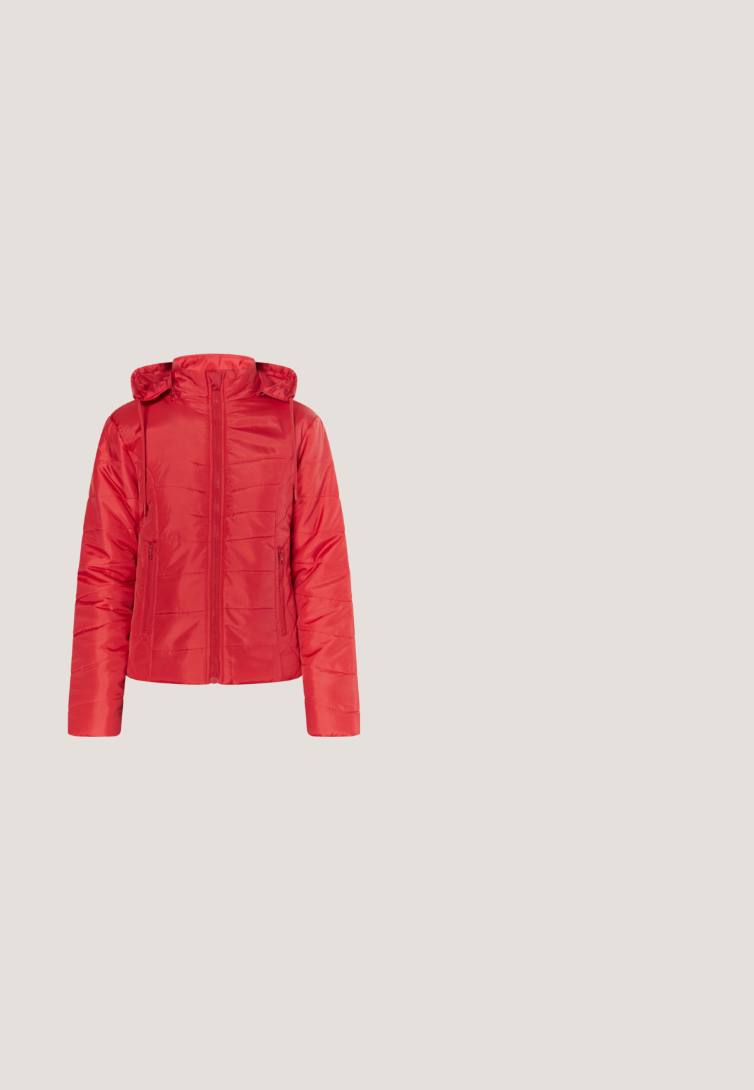 Rote gesteppte Jacke mit einem Frontreißverschluss, zwei seitlichen Reißverschlusstaschen und einer befestigten Kapuze mit Kordelzügen, auf einem weißen Hintergrund präsentiert.; Roter Strickpullover mit rundem Ausschnitt, überschnittenen Schultern und geripptem Saum. Verfügt über ein strukturiertes, grob gestricktes Muster überall.; Rotes T-Shirt mit kurzen Ärmeln und Rundhalsausschnitt, in Slim Fit und einem kleinen weißen Größenetikett innen im Kragen.; Rote, weit geschnittene Hosen mit elastischem Bund und Kordelzug. Hergestellt aus leichtem Stoff, mit glatter Textur und ohne sichtbare Muster.; Rote Wildleder-Sneaker mit weißen Akzenten, runder Zehenpartie, flacher Sohle und strukturierten Details an den Seiten. Mit flachen Schnürsenkeln und Logo.; Rote rechteckige Umhängetasche mit zwei Reißverschlussfächern, weißem Seilriemen und kleinem metallischem Markenlogo auf der Vordertasche.