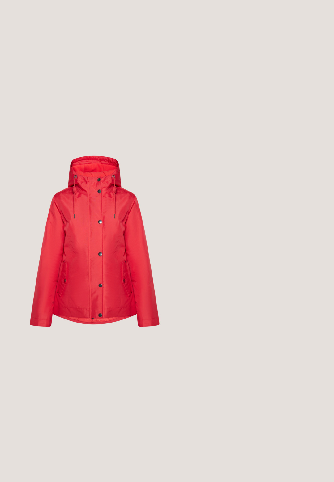 Veste rembourrée rouge avec capuche, boutons-pression à l'avant, cordons de serrage réglables et deux poches latérales. Texture lisse et détails de couture visibles.; Sweatshirt rouge en tissu doux, avec un col rond, des manches longues et un petit logo en forme de cœur blanc sur la poitrine.; T-shirt rouge à manches courtes avec col rond, petit motif cœur rose et nœud sur le côté gauche de la poitrine, étiquette Saint au niveau du col.; Pantalon large rouge vif avec bouton à l'avant et poches, présenté sur fond blanc.; Basket rouge en suède et matériaux synthétiques, avec une semelle et des lacets blancs. Logo affiché sur le côté, partie supérieure texturée avec une forme distincte.; Sac à main rouge avec deux poignées arrondies, une bandoulière amovible et un petit logo argenté sur le devant.
