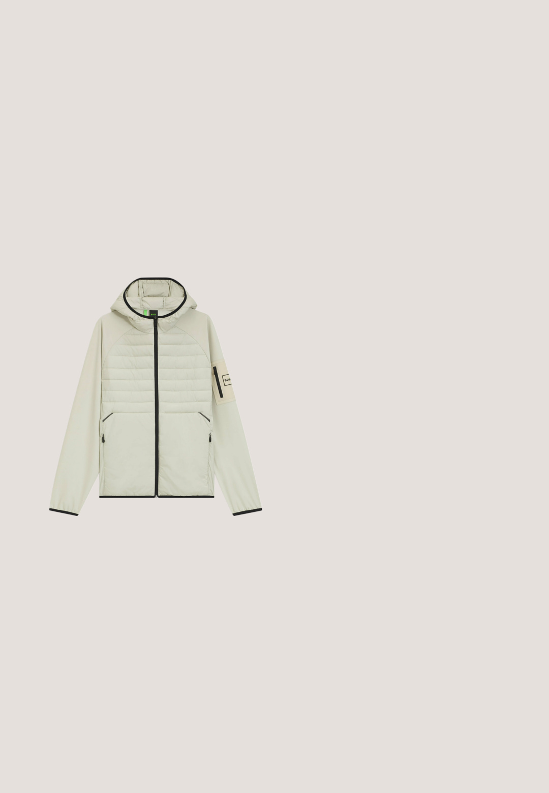 Lysebeige hættejakke med sort lynlås og kant, vatterede forstykker, to forlommer med lynlås og en lynlåslomme med logo på venstre ærme.; Grå langærmet sweater med rund halsudskæring, ribbede ærmekanter og kant forneden. Har et lille sort "BOSS"-logo på brystet. Blød strikket tekstur.; Hvid bomulds t-shirt med korte ærmer og rund hals. Har et diskret logo-patch foran og en orange detalje ved kraven.; Grå denim jeans med straight leg pasform, fem-lomme design, subtilt falmet tekstur og bæltesløjfer. Ingen synlig branding eller pynt.; Sort ruskind snørestøvle med polstret krave, præget sidemønster, tyk mønstret sål og rundet tå.; Sort læder messenger taske med en glat overflade, rektangulær form, justerbar rem og et guld logo på forsiden.