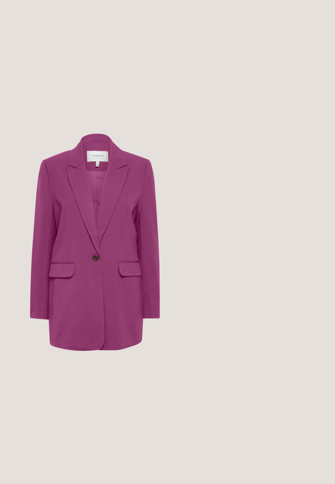 Fuchsia blazer met een geknipt revers, enkele knoopsluiting en twee voorkeurszakken. Glad materiaal met een gestructureerde silhouet.; Roze blouse met lange, uitlopende mouwen en een V-hals. Gemaakt van lichtgewicht stof met een gladde textuur en een ontspannen pasvorm.; Lichtroze wijde broek met verticale strepen, elastische tailleband en koordsluiting aan de voorkant.; Lichtpaarse sneaker met een bovenwerk van mesh en suede, een textuur rubberen zool en een vetersluiting met een prominent merklogo.; Lichtgroene leren schoudertas met gebogen vorm, bovenrits, korte hengsel met kettinkdetail en verstelbare lange riem.; Witte parel armband met druppelvormige parels, verfraaid met gouden kralen en een klein gouden hartdetail. Elastisch ontwerp maakt het gemakkelijk om te dragen.