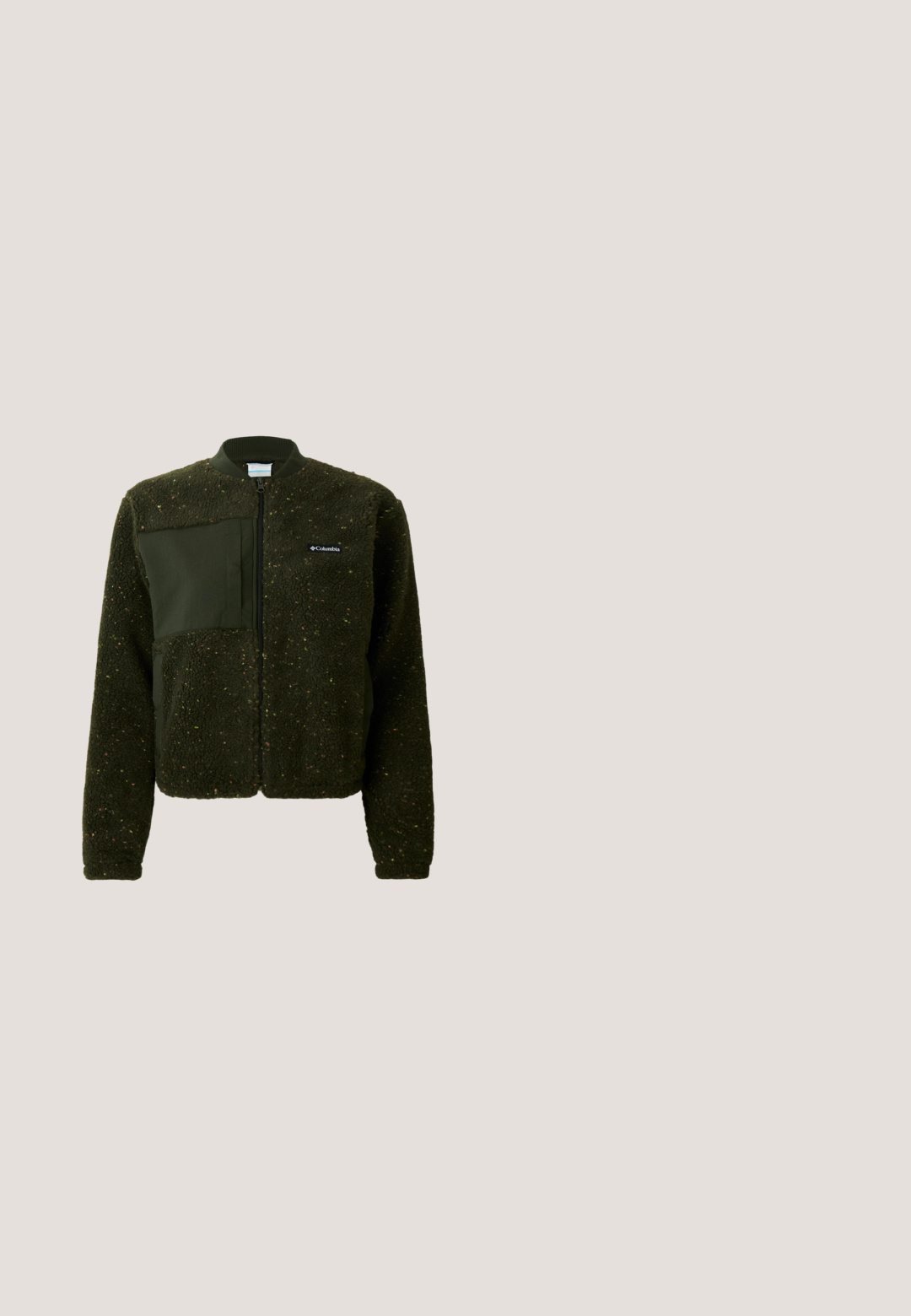 Chaqueta de forro polar verde con cierre de cremallera en la parte delantera, cuello acanalado y un acabado texturizado, con un parche de tela plana y un logo en el pecho.; Camiseta recortada de color beige, hecha de algodón, con mangas cortas, un cuello redondo y un gráfico de logo color granate en el lado izquierdo del pecho.; Pantalones cargo sueltos de color marrón con cintura de cordón y bolsillos laterales con solapa, diseño de pierna ancha, mostrados sobre un fondo blanco.; Zapatilla Puma Palermo de ante marrón con suela gruesa translúcida naranja y etiqueta con logo cosida en el lateral.; Even&Odd by Zalando Bolsa de fin de semana - green; Pareja de pendientes de aro plateados brillantes con cierres de alambre delgado, mostrados sobre un fondo gris claro.