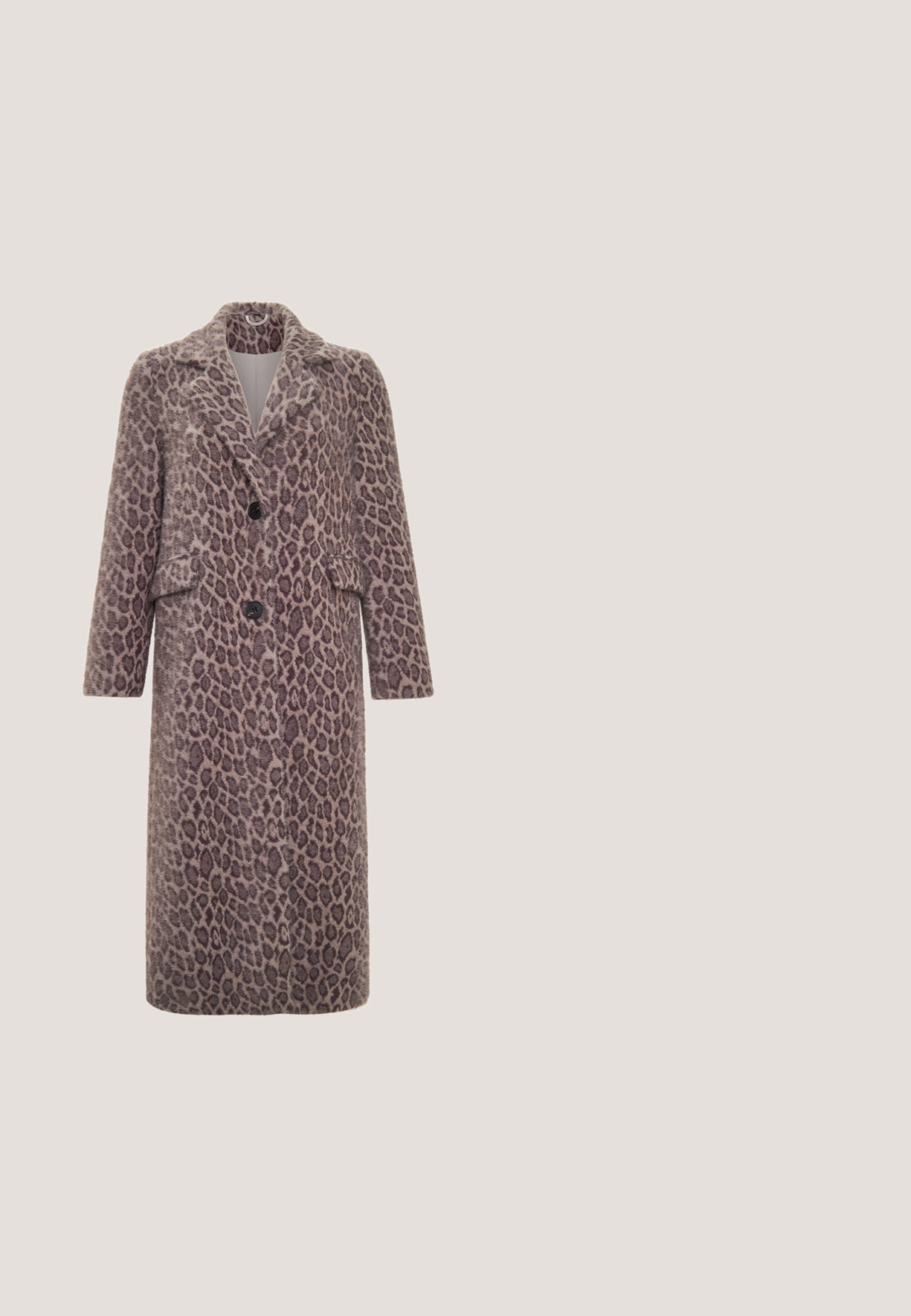 Leopardenmuster Mantel aus weichem Stoff mit doppelter Knopfleiste, Reverskragen, zwei vorderen Taschen und dunklen Knöpfen.; Weißes, geripptes Langarmshirt mit quadratischem Ausschnitt, leicht verkürztem Schnitt und strukturierter Stoffoberfläche. Keine sichtbaren Verzierungen oder Metallteile.; JDY JDYLIZA SHIRT DRESS - Blusenkleid - winter moss; Schwarzer kniehoher Lederstiefel mit spitzer Zehenform und niedrigem Kittenabsatz, mit strukturierten horizontalen Mustern.; Schwarze Lederhandtasche mit gestepptem Muster, verziert mit silbernen Nieten. Kettenriemen, rechteckige Form, polierte Oberfläche, Metallelement mit Logo.; Silberne Creolen mit einem glatten, runden Design und einer polierten Oberfläche. Sie sind dünn und leicht und verfügen über einen einfachen Verschluss.