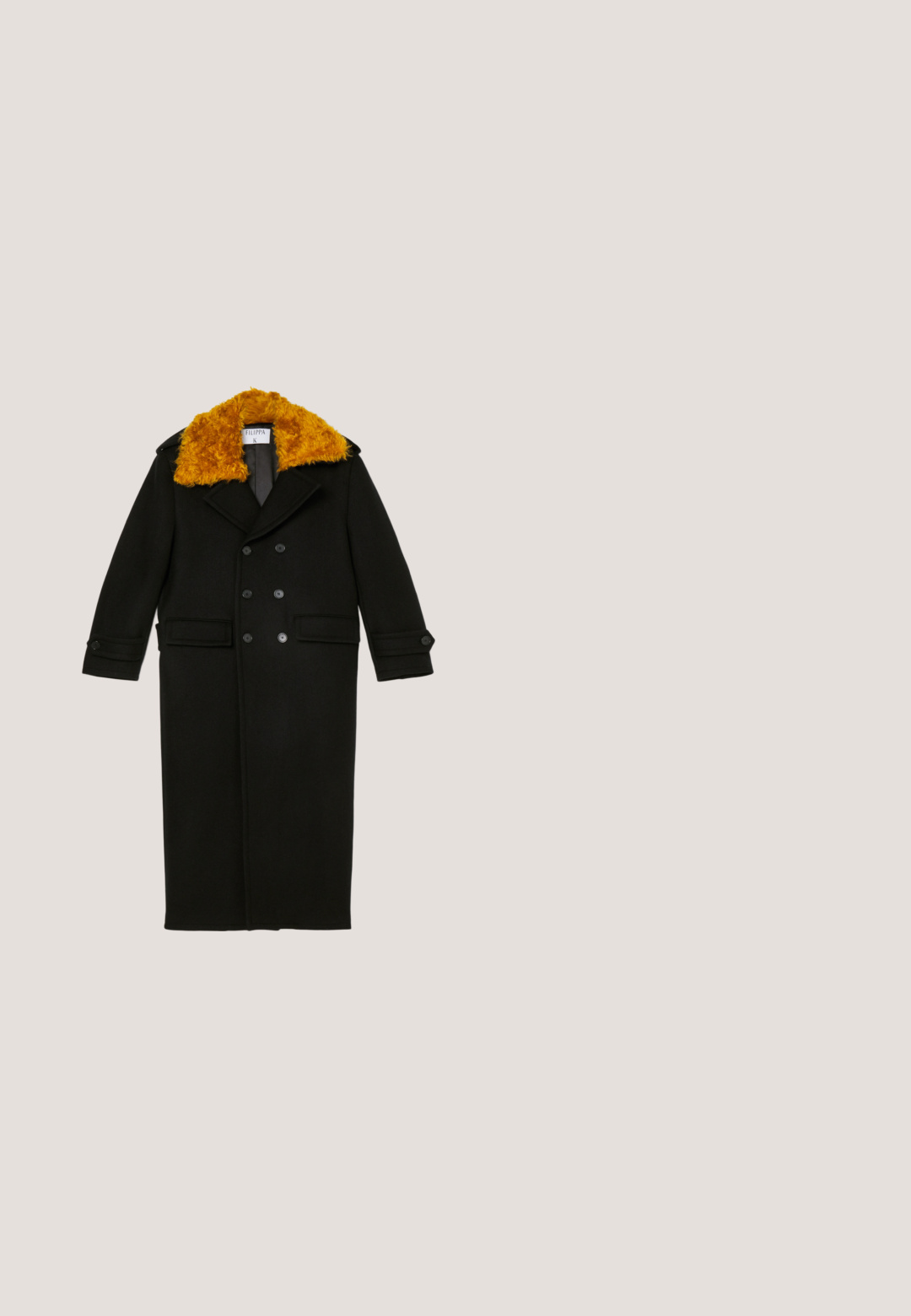 Filippa K LONG PEACOAT - Klassikaline mantel - black; Beez ribaga kootud kleit, millel on vale krae, pikad vabalt langevad varrukad ja külgilt lõhik, esitlemas tekstuurset disaini.; Mustad mustekad hupparit, mis on valmistatud siledast nahast, vertikaalsete õmblustega ja ploki kontsaga, ümara varbaga ja puhta disainiga.; Mustad ovaalsed päikeseprillid polariseeritud hallide läätsedega; läikiv plastikraam; kuldne „vogue" logo küljel. Sujuv tekstuur ja stiilne disain.; Must be kott, millel on kuldne riistvara ja mille esiflapil on brändi nimi. Ühtlane tekstuur ja kahekordne õlavarre rihm.; Marchesa FLOATER - Kõrvarõngad - gold-coloured/cora