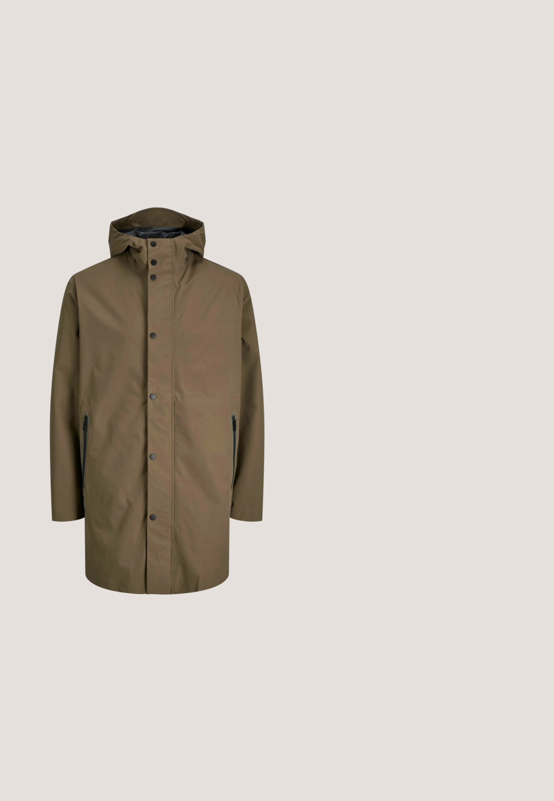 Jack & Jones PREMIUM REGEN - Parkaer - stone gray; Grå hoodie lavet af bomuldsblandet stof, med en frontlomme, ribbede manchetter og nederkant samt et lille broderet "Live in Balance" logo.; Grå kortærmet T-shirt lavet af bomuldsblanding. Den har en rund halsudskæring og en afslappet pasform uden mønstre eller pynt.; Grå cargo bukser med et let struktureret stof, der har flere sidelommer, en lynlåslukning i kanten og en knaplukning i livet.; Grå og beige mesh- og læder-sneaker med hvid sål, snørebånd og orange trækflig, mærket med Armani Exchange-logo på siden og sålen.; Sort Calvin Klein messenger-taske med justerbar skulderrem og frontklap sikret med spænde, vist mod en ensfarvet baggrund.