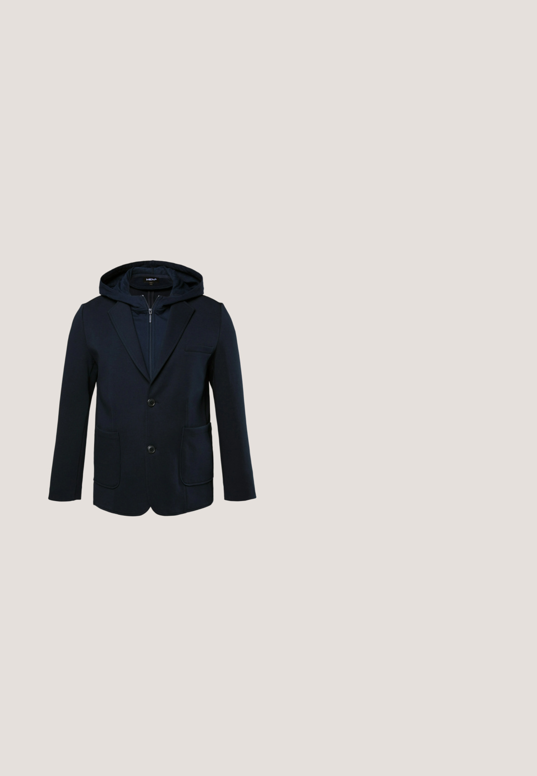Mørkeblå blazer med hætte, designet i et blanding af materialer. Har to forlommer, en enkelt knaplukning og en brystlomme.; Marineblå zip-neck sweater lavet af ribbet materiale. Har en opretstående krave og raglanærmer. Løs pasform med en lige kant.; Navyblå T-shirt med korte ærmer og rund hals med et lille rektangulært logo i rød, hvid og blå på venstre bryst.; Lyseblå denim jeans med lige ben, fem lommer, synlig syning og lynlås. Mærket er gult på indersiden af taljebåndet.; Mørkebrun lædersneaker med hvid og tan sål, snøredesign og Timberland-logo på siden, vist i venstre profil mod hvid baggrund.; Sort læder clutch med en tekstureret overflade, rektangulær form og et håndledsrem. Har en logotavle og en lille tri-farvet accent.