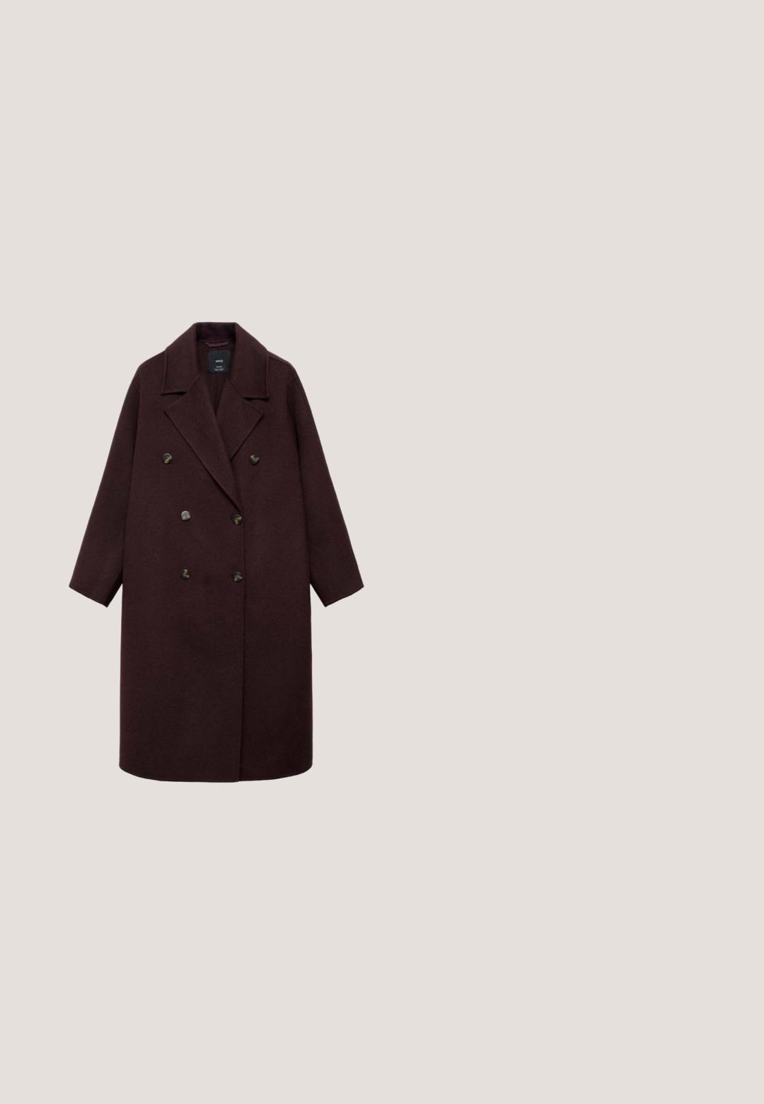Burgundy uld dobbeltbrystet frakke med notched klapper, seks runde knapper og lange ærmer; blød tekstur, skræddersyet silhuet.; Off-shoulder langærmet sweater i mørk bordeauxstrik med ribbet krave, manchetter og kant.; Langærmet kvinde top i støvet rose med bred bådudskæring og en løs, lige pasform, præsenteret på en hvid baggrund.; Brune brede bukser med lige snit, der har folder foran, bæltestropper og sidelommer. Glat stoftekstur.; Brune læder open-toe platform kilehælssandaler med sorte såler, slip-on stil, synligt Calvin Klein mærke inde i fodsengen.; Vævet halm clutch taske med mørk læderrem og dekorative flerfarvede stenkugler på frontklappen.
