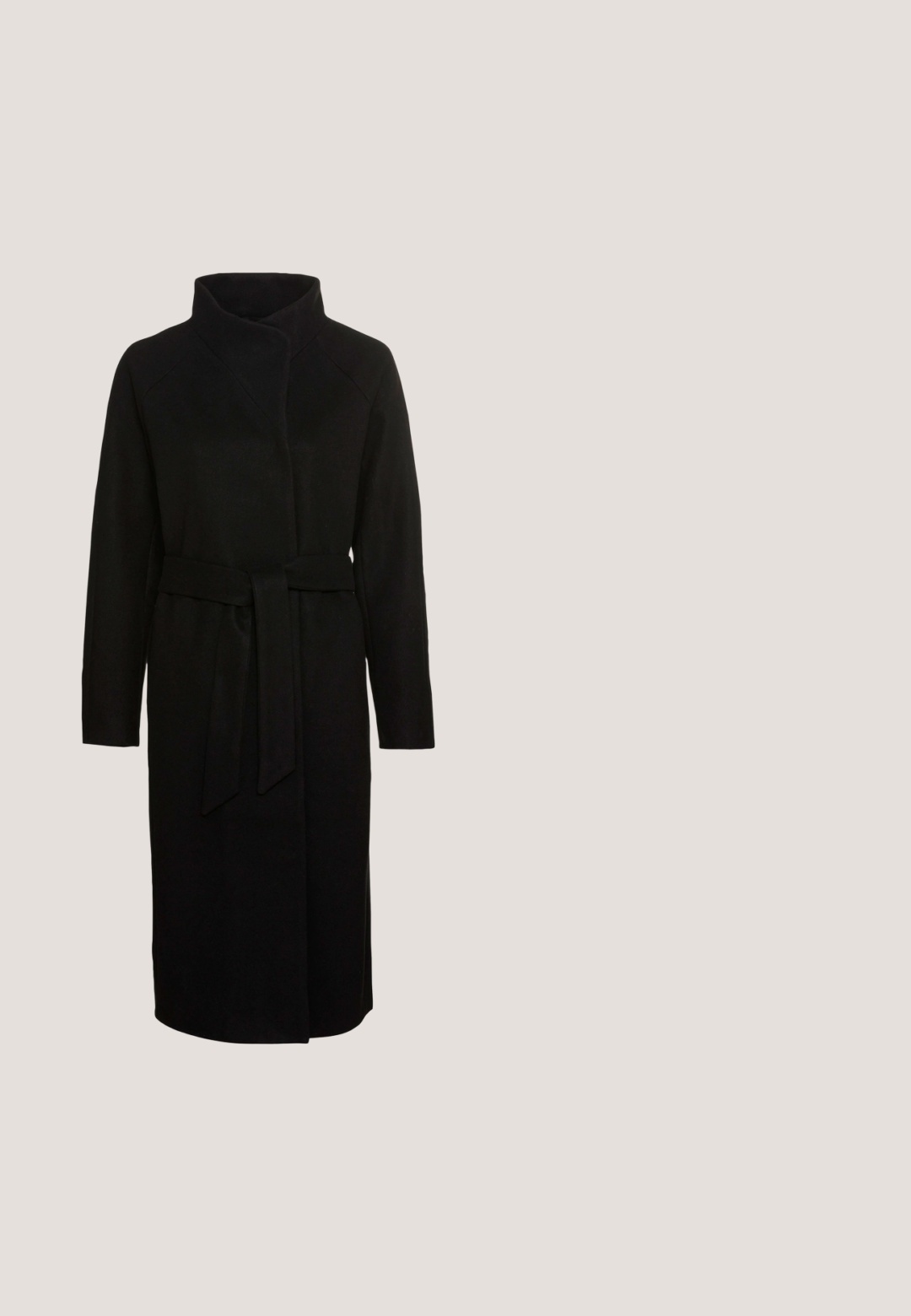 ONLY ONLEMMA HIGH NECK COAT - Trenchcoat - black; Strikket sweater med et geometrisk mønster i sort, beige og rust, rund halsudskæring og ribkant ved ærmer og kant.; Sorte leggings lavet af et blødt, strækbart stof. De har en tætsiddende pasform med elastisk talje og en glat, mat overflade.; Sort snørestøvle til anklen med chunky hæl og robust sål, placeret på en træoverflade mod en ensfarvet baggrund.; Sort tote taske med en glat nylonoverflade, der har lange læderremme, en aftagelig skulderrem og en guld logo plade.; Guldtonede øreringe med en central grøn ædelsten omgivet af pink og lilla sten, samt hængende charmer i form af en stjerne og en halvmåne.