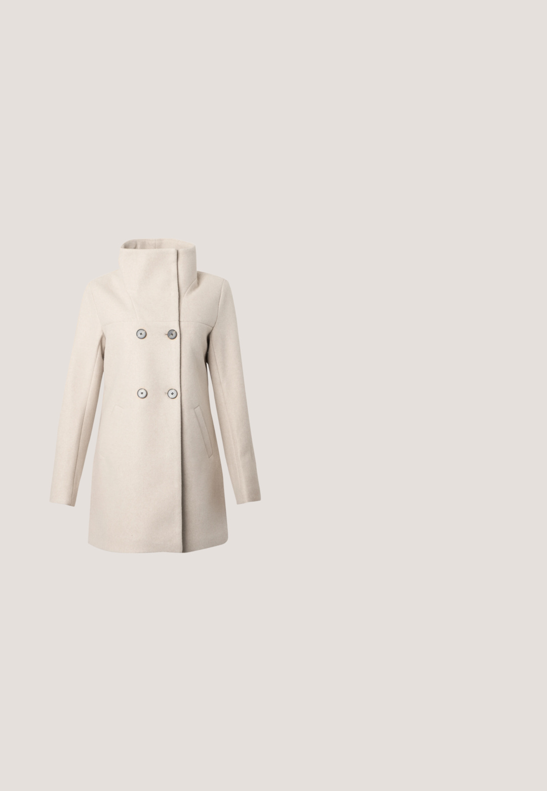 Abrigo de lana beige con cuello alto, diseño de doble botonadura, dos bolsillos laterales y cuatro botones decorativos. Textura suave, ajuste entallado.; Cárdigan de punto acanalado negro que presenta un escote en V, mangas largas y cinco cierres de botones en la parte delantera. Textura suave con un corte cropped.; Dos camisetas sin mangas básicas en negro y blanco, hechas de una tela suave y elástica. Presentan tirantes finos y un diseño simple y ajustado.; Jeans de mezclilla azul claro con corte recto, diseño de cinco bolsillos y un acabado desgastado. Presentan un cierre de botón metálico y cremallera en la cintura.; Piernas con leggings oscuros acanalados combinados con bailarinas negras que presentan pequeños detalles de lazo sobre un fondo blanco.; Pequeño bolso negro brillante con dos asas largas y detalles de cordón lateral sobre un fondo claro liso.