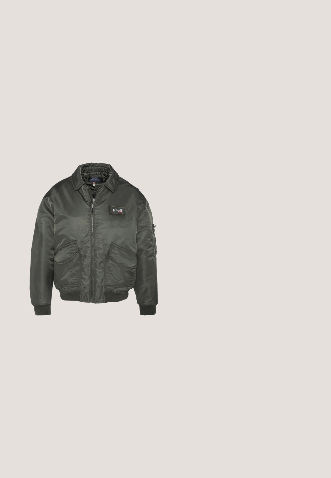 Veste bomber vert foncé avec une fermeture éclair sur le devant, des poignets côtelés et deux poches avant. Présente un patch logo sur la poitrine. Tissu lisse et brillant.; Haut à capuche noir avec une grande poche avant, capuche à cordon, manches longues et poignets côtelés. Fait en tissu doux, il présente une coupe décontractée.; T-shirt court à manches courtes avec un motif camouflage gris, noir et blanc. Fabriqué en tissu doux avec un col rond.; Pantalons cargo camouflage dans des teintes de vert, marron et noir ; dotés de poignets élastiques, de poches latérales et d'une fermeture à bouton sécurisée.; Basket en daim marron avec semelle épaisse, larges lacets bicolores, design bas et coutures détaillées, vue de côté sur fond blanc.; Sac banane camouflage aux couleurs vert, marron et jaune ; fabriqué en tissu durable ; doté d'une sangle réglable et d'une poche zippée.