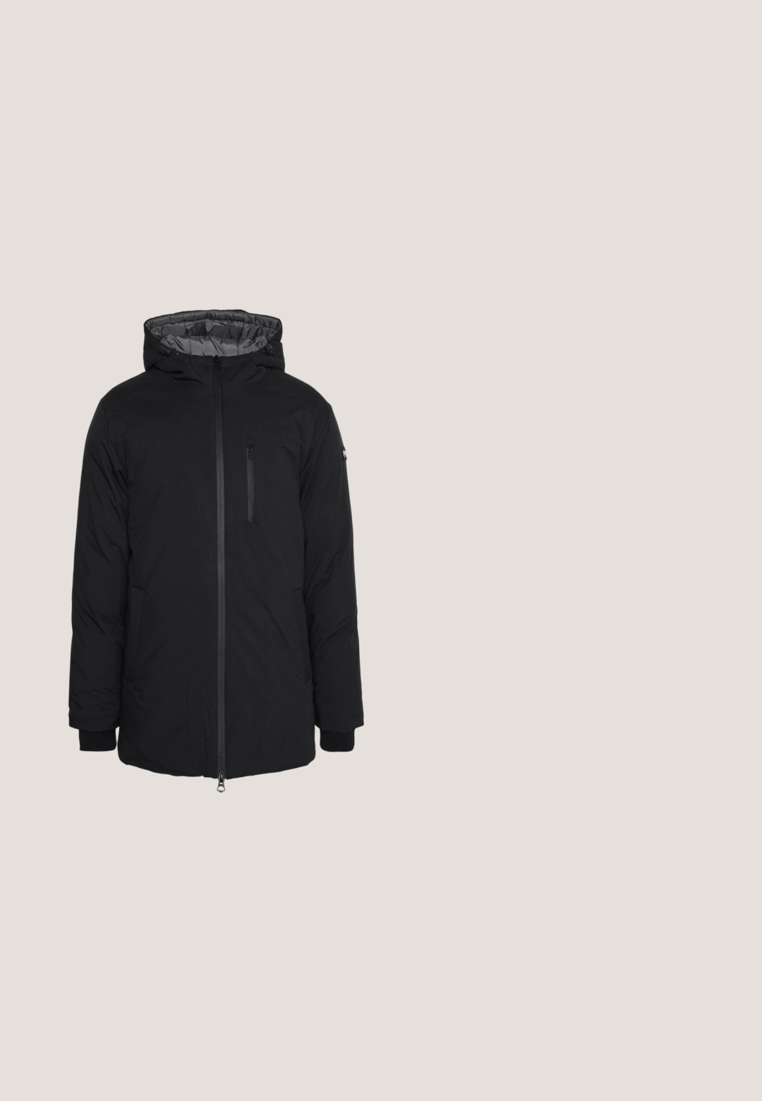 Schott FARGO - Parka - black; Schott PLLANCE - Suéter de forro polar - heather off white; Camisa de cuello alto negra de manga larga, hecha de una tela suave y elástica. Presenta un diseño ajustado y una textura lisa. Sin patrones ni acentos visibles.; Jeans rectos negros con bolsillos frontales, presillas para cinturón y cierre de botón sobre un fondo blanco.; Zign by Zalando LEATHER - Botines - black; Bolso cruzado de tela negra con un compartimento principal con cremallera, acentos de cuero, bolsillo frontal y strap ajustable. Logo de Marc O'Polo visible.