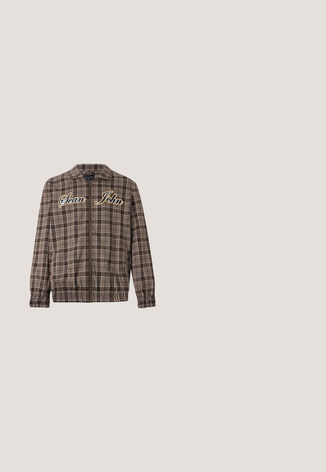 Sean John VINTAGE CHECK - Veste mi-saison - brown/beige; Night Addict Sweatshirt - peppercorn; T-shirt en coton beige avec un col rond et des manches courtes. Présente une petite impression graphique d'oranges et du texte sur la partie gauche de la poitrine.; Shorts en velours côtelé brun avec une taille élastique, une fermeture à cordon de serrage et des poches latérales. Le tissu présente un motif côtelé vertical et une finition texturée.; Bottes de cheville en daim marron avec un bout rond, semelle en caoutchouc noir et œillets en métal pour les lacets. Comprend une languette à l'arrière.; Trousse de toilette en cuir marron à finition texturée, avec une fermeture éclair en métal noir et un accent en forme de triangle sur le devant.