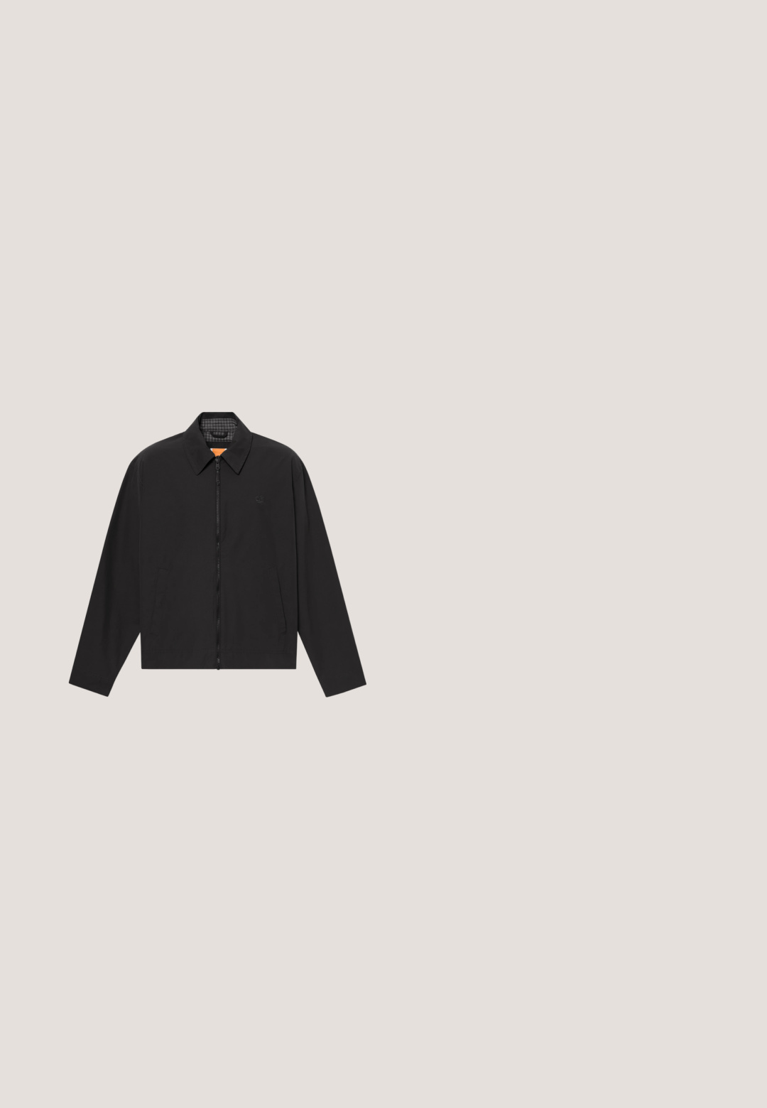 Veste noire zippée avec col pointu, deux poches avant et un logo subtil sur la poitrine, présentée à plat sur fond blanc.; Veste à capuche noire zippée avec des rayures blanches sur les côtés et un pantalon de survêtement noir assorti avec des accents de rayures blanches. Tissu doux, design décontracté.; Tongs noires avec des brides texturées, semelle plate et bord cranté. Fabriquées en caoutchouc avec une finition lisse et un design minimaliste.; Armani Exchange Lunettes de soleil - matte opal grey; Sac banane en tissu noir avec un motif subtil en grille diagonale, compartiment principal zippé unique et sangles latérales réglables.; Bracelet en perles noires comprenant des perles noires polies, entrecoupées d'accents en ton argenté et d'un fermoir en métal. Texture ronde et lisse.