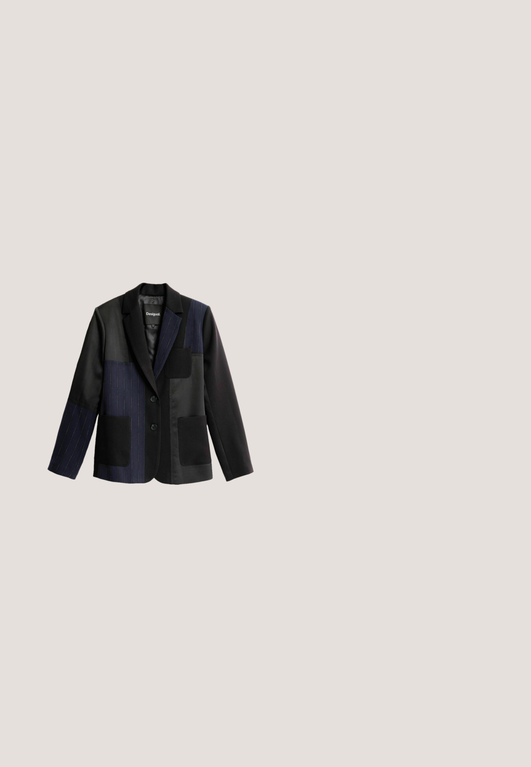 Zwart en marineblauw patchworkblazer met krijtstrepen, notch-revers, twee voorzakken, twee knopen en een klein borstzakje.; Mouwloos gebreid topje in crèmekleur met een kanten, opengewerkt patroon en geribde zoom, maat small van Reiss.; ZwarteT-shirt met korte mouwen en een kraaghalslijn, gemaakt van een textuur- en ribstof en met een losse pasvorm. Geen zichtbare sluitingen.; Materiel DIAGONAL GATHERED SKIRT - Kokerrok - golden hour; Bruine leren enkellaars met een lichtbruin decoratief voorpaneel, puntige neus, elastische zijpanelen, aantreklus en lage schuine hak.; Kleurrijke tie-dye schoudertas met geplooide handgreep, twee verticale ritssluitingen aan de voorkant en verstelbare trekkoorddetails aan de zijkanten.