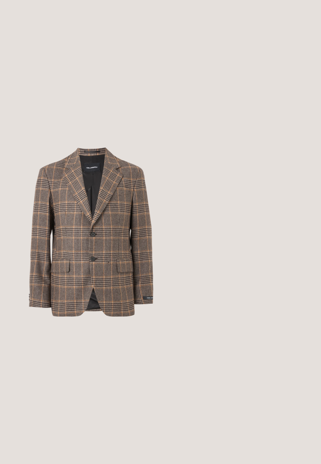 Blazer à carreaux marron et noir avec revers crantés, deux boutons frontaux, poches à rabat et doublure noire à l'intérieur.; Chemise à manches longues marron foncé avec boutons, arborant un motif géométrique "MK" sur l'ensemble et un col standard, présentée sur un fond blanc.; Pantalons formels noirs pour hommes avec poches avant, passants pour ceinture, fermeture par bouton et coupe droite.; Pantalons en denim noir associés à des mocassins noirs brillants. La chemise est blanche avec de fines rayures verticales, avec des manches longues et un col boutonné.; Sac rectangulaire noir en matériau texturé, doté d'une fermeture éclair, d'une bandoulière réglable et d'un patch logo à l'avant.; Ceinture en tissu avec une base noire et un texte de logo turquoise. Comprend une boucle en métal noir avec une impression de logo, design plat et ajustable.