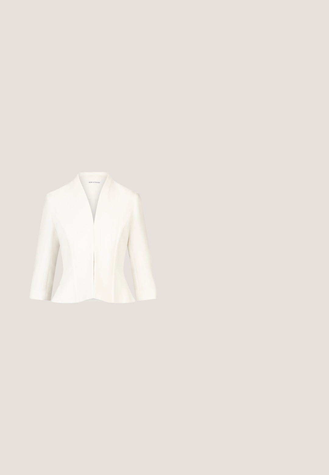 Crèmekleurige blazer met sjawlcollar, driekwartmouwen, getailleerde pasvorm, gladde textuur en een verborgen sluiting aan de voorkant.; Groene, aansluitende maxi-jurk met een diepe V-hals en kruislings gekruiste bandjes. Heeft een zijsplit en een gladde, glanzende stoftextuur.; Glanzende beige hoge hak met een spitse neus, een gladde textuur en een stilettohak. Open zijkanten voor een slanke silhouet.; Zonnebrillen met grijsgetinte lenzen, dunne gouden metalen monturen, langwerpige vorm en temple tips met roze accenten. Minimalistisch ontwerp met subtiele branding.; Beige gepatineerd leren clutch met een gouden kettinghengsel, met een envelopontwerp en een spitse klepsluiting. Gladde textuur overal.; Gouden creolen versierd met heldere rhinestones, met een gladde ronde vorm en een gestructureerd oppervlak.