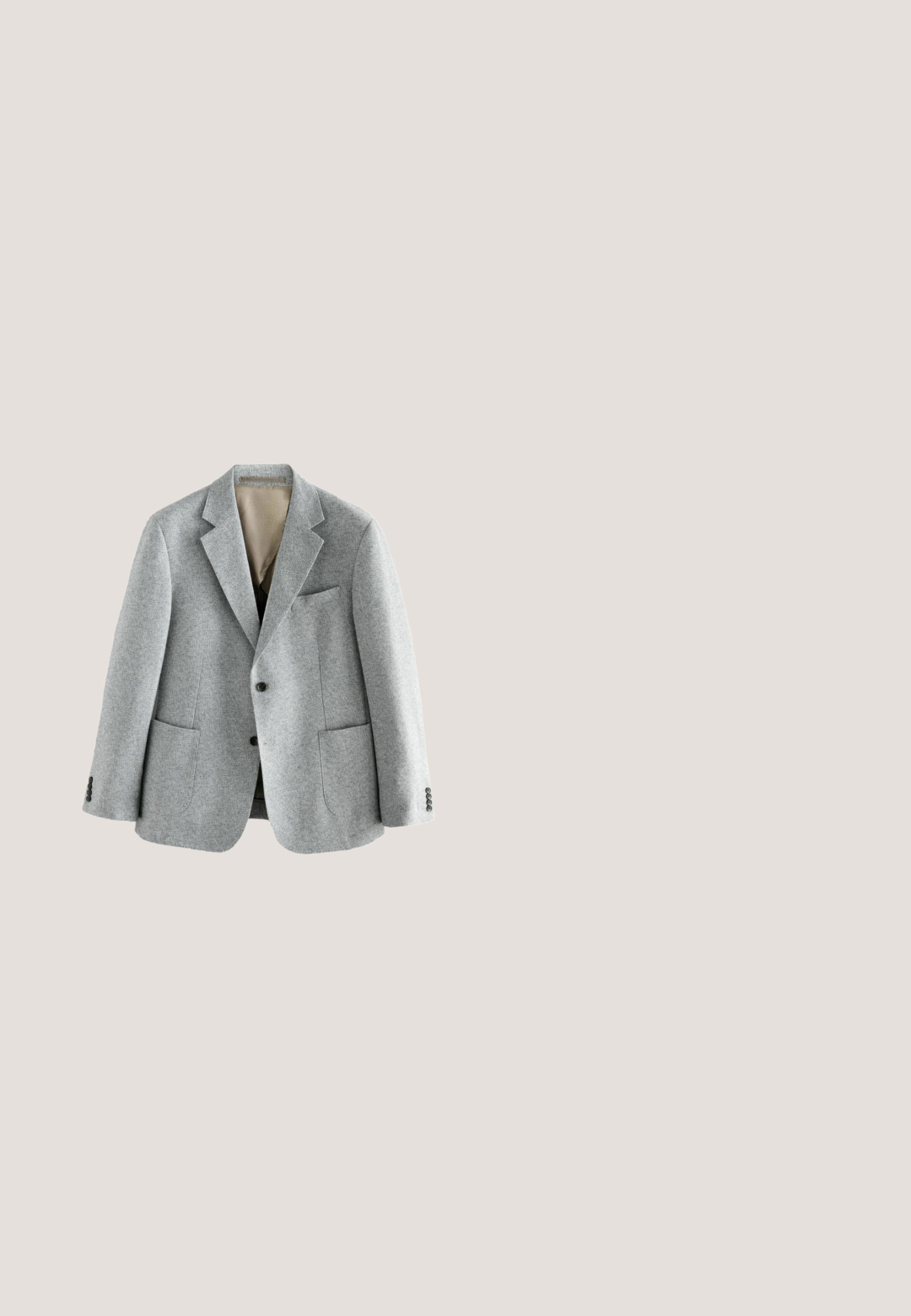 Grå uldblazer med klapkraver, to frontlommer og to knapper. Indersiden er beige. Teksturstof med klassisk snit.; Kortærmet skjorte i et creme- og sort geometrisk mønster. Har en krave-udskæring og knaplukning foran. Lavet af letvægtsstof.; Sorte bukser lavet af glat stof med elastisk talje, lige ben, frontfolder og opretstående sømme. Enkel og alsidig design.; ALDO ABAWIENFLEX - Snøresko - other black; Sort korslædertaske i kornet læder med frontrem og Calvin Klein-logo i midten nederst mod en hvid baggrund.; Sort tekstureret læderbælte snoet sammen med mat sort rektangulært metalspænde på en ensfarvet hvid baggrund.