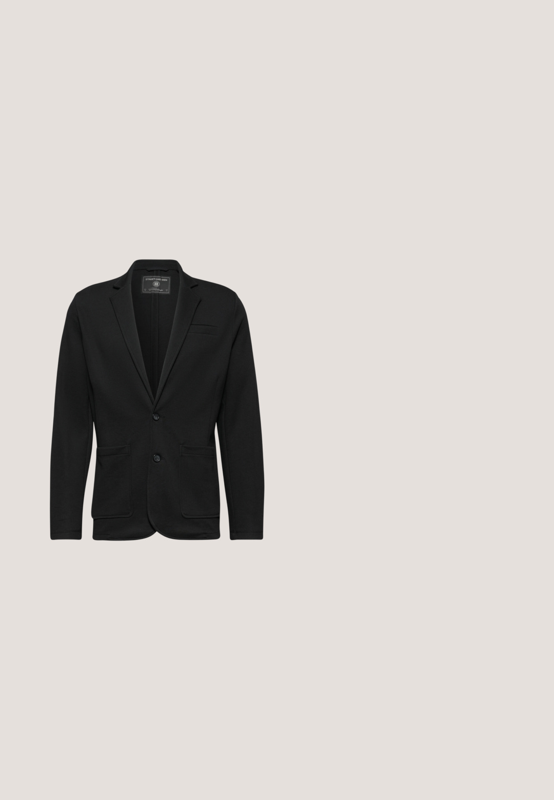 Zwarte blazer van een gestructureerde stof, met een twee-knoops voorkant, ingeknipte revers en twee voorzakken. Geen zichtbare patronen of accenten.; Zwarte lange mouw knopsluiting shirt met een klassieke kraag, gemaakt van glad materiaal, met een knoopsluiting aan de voorzijde en aansluitende manchetten.; Zwarte broek van gladde stof. Heeft een knoopsluiting, lussen voor een riem en een slim fit ontwerp met taps toelopende pijpen. Geen zichtbare patronen.; Zwarte lederen nette veterschoen met moc-toe-stitching en dikke profielzool, gezien vanaf de buitenkant.; Zwarte leren schoudertas met een textuur, een voorzak met rits en een verstelbare strap. Rechteckige vorm met een minimalistisch ontwerp.; Zwarte leren riem met zilveren gesp, met een geweven zwart-wit geometrisch patroon langs de gehele lengte.