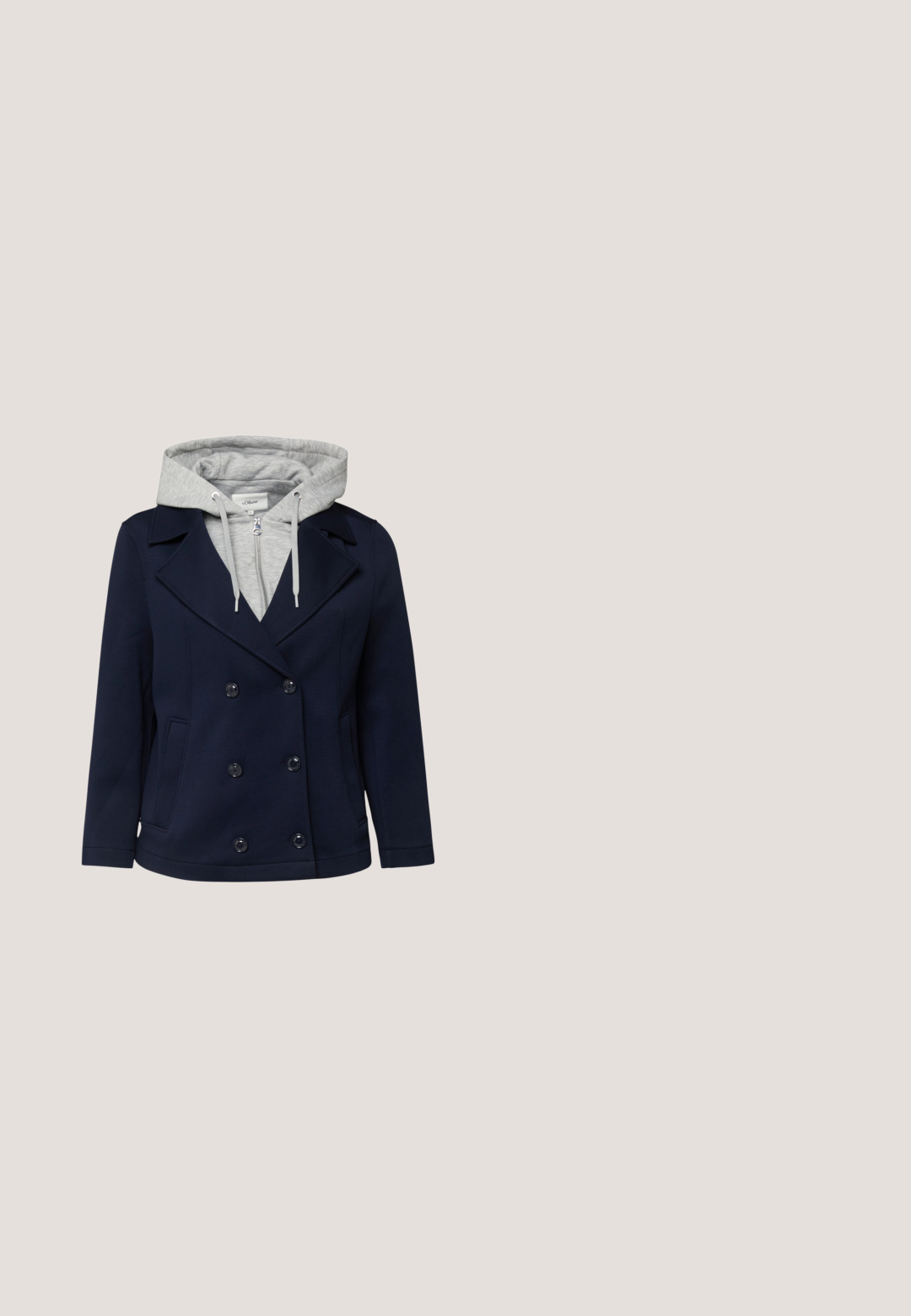 Veste bleu marine croisée superposée sur un sweat à capuche zippé gris clair avec cordons et capuche visible.; T-shirt à manches courtes avec des rayures horizontales bleu pâle et blanc, vu de dos sur fond blanc.; Jean en denim bleu à jambes droites, fermeture à boutons et zip à l'avant, poches avant et arrière, présenté sur fond blanc.; Baskets blanches et bleu clair avec une tige en cuir lisse, des accents en daim texturé et une semelle en caoutchouc gomme. Présente des lacets et des détails cousus.; Hexagona POP - Sac à main - bleu ciel; Boucles d'oreilles créoles texturées en ton or avec une surface froissée et irrégulière, dotées de fermoirs papillon, vues de face et de côté.
