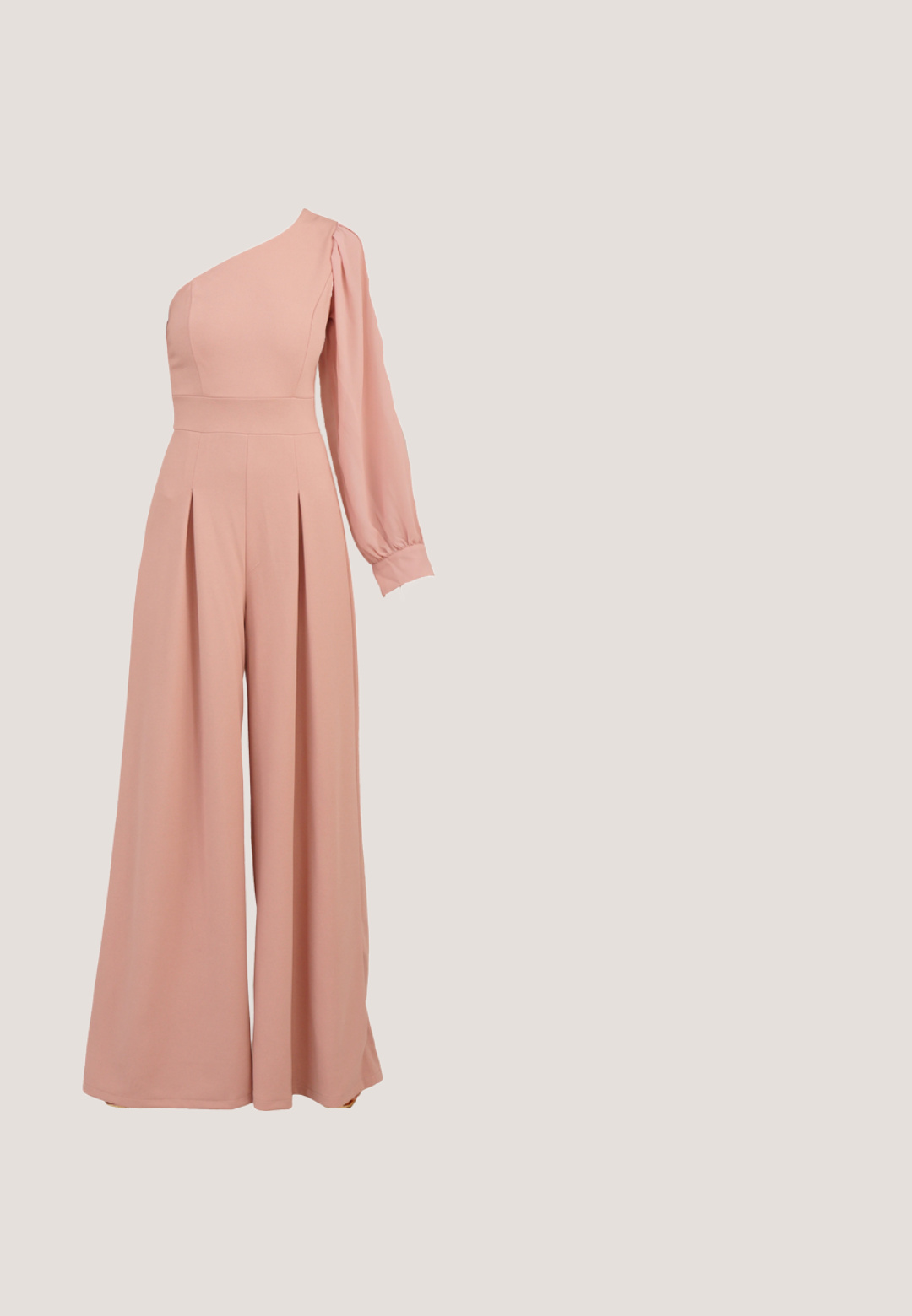Roosa ühesanga jumpsuit, millel on sobiv korpus, pikk puhv-sleeve, plekitud laiad püksid ja siledast, kerge kangast tekstuur.; Heled roosa kangas, mis on kaunistatud metalliliste sädelustega, luues kogu materjali ulatuses keerukaid mustreid ja tekstuure.; Beež kõrge kontsaga sandaal pahkluu rihmaga ja eesmisel rihmal pärlite ja kristallidega kaunistatud vibu.; Kassikujulised päikeseprillid roosakaskuldsest metallraamist ja pruunide gradientklaasidega valgel taustal.; Ristkülikukujuline beež käekott kuldse lillemustrilise tikandi ja kuldse kettreguliga ühevärvilisel taustal.; Kullatooni ripats-kõrvarõngad roosade ja selgete kristalllilledega ning sanglaga kinnitusega valgel taustal.