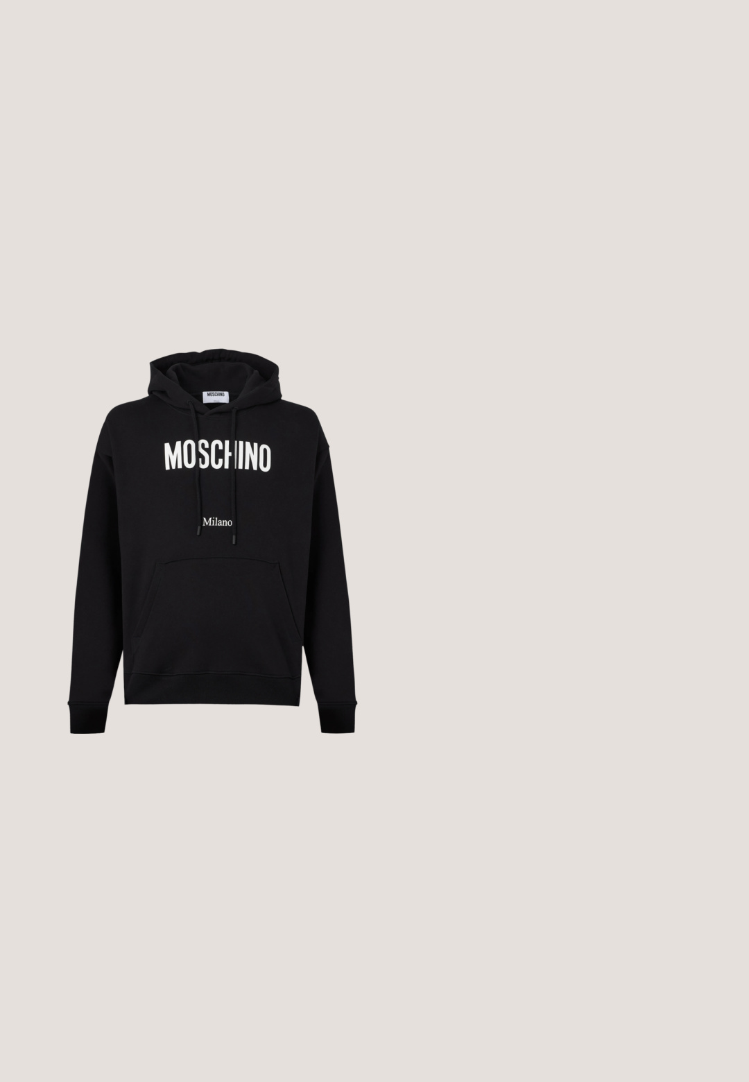 Musta puuvillahuppari, jossa on kengurutasku, säädettävä huppu ja valkoinen "MOSCHINO"- ja "Milano"-logoteksti. Sileä pinta, klassinen istuvuus.; Yksinkertainen musta lyhythihainen T-paita pyöreällä pääntiellä ja pieni musta logo vasemmassa rinnassa valkoisella taustalla.; Nike-housut harmaana ja mustana, joissa on kolmion muotoinen värilohko design, joustava vyötärönyöri, ja sivutaskut.; Valkoinen tennari, jossa on kuvioitu kangaspäällinen, sileät beigeväriset yksityiskohdat kantapäässä ja kumipohja. Mallissa on pyöristetty kärki ja nauhakiinnitys.; Armani Exchange Aurinkolasit - matte black; Musta suorakulmainen olkalaukku säädettävällä hihnalla ja BOSS-logo edessä, yksivärisen vaalean taustan edessä.