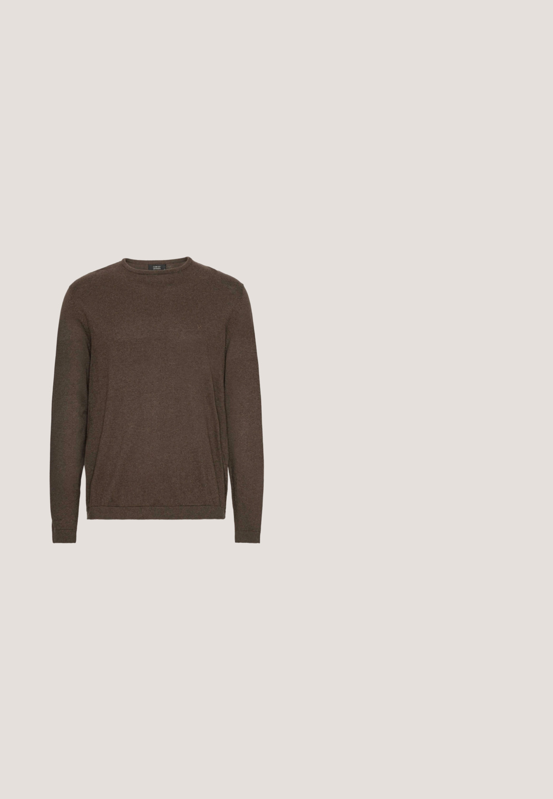 Clean Cut Copenhagen CLAUDE CREWNECK - Svetrík - brown melange; Hnedá košela s gombíkmi vyrobená z textúrovanej tkaniny, s golierom, prednou vreckom a tmavými gombíkmi. Rovno strihané rukávy a lem.; Hnedé nohavice rovného strihu s prednými skladmi, bočnými vreckami, pútkami na opasok a s uzáverom na tlačidlo s logom v páse.; Tmavohnedé kožené mokasíny s hadím vzorom s nízkym podpätkom a šitím v štýle mokasín, zobrazené z boku na bielom pozadí.; Hnedé obdĺžnikové slnečné okuliare s hrubými rámami a ľahko tónovanými sklami, ktoré ležia na bielej ploche.; Hnedá kozmetická taška z kože obdĺžnikového tvaru, hladká textúra, vrchné zapínanie na zips a bočná rúčka pre ľahké prenášanie.