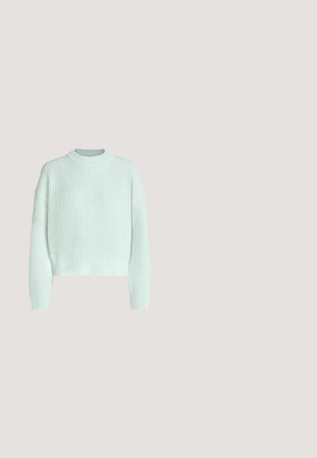 Lyse mintgrøn ribstrikket sweater med lange ærmer og rund hals, der har en cropped, afslappet pasform.; Letthåndterlig bluse i teal og grønt med striber, puffede ærmer, samlet talje, nøglehul-udskæring og to turkise kvaster foran.; Lyseblå knælang nederdel lavet af glat stof, med en flæset kant og et mesh-detalje nær bunden. Enkel pull-on design.; Grøn ruskindsneaker med hvide striber og snørebånd, med en gummi-gummisål. Klassisk design med en retro atletisk stil.; Gul kunstlæder håndtaske med en glat tekstur, rund form og en slank skulderrem; har et metallisk "A" logo på fronten.; Runde ørestikker med store perletoppe og sfæriske dråber dækket af mintgrønne, ravfarvede og klare rhinsten.
