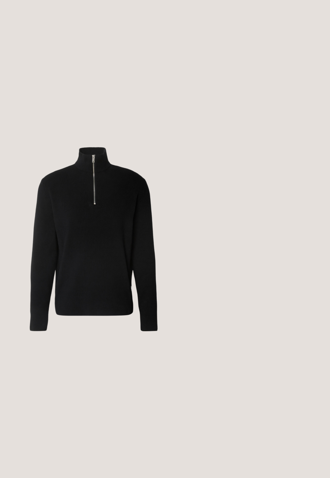Lindbergh HALF ZIP RIB KNIT - Neule - black; Mustapaita, jossa on pitkät hihat, nappikiinnitys edessä, kaksi rintataskua ja muotoiltu kaulus. Valmistettu pehmeästä kankaasta, jossa on sileä pinta.; Mustat pinstripe-housut suoran leikkauksen kanssa. Ominaisuuksiin kuuluu sileä pinta, etunappi suljenta ja vyölenkit.; Jack & Jones JFWHOSKINS - Klassiset nilkkurit - anthracite; Mustaan nylontote-laukku, jossa on kaksi lyhyttä kahvaa, irrotettava olkahihna ja etutasku vetoketjulla. Mukana brändilogo-etiketti.; Musta nahkavyö, jossa on mattamusta metallisolki, sileä pinta ja yksinkertainen muotoilu. Säädettävä pituus ja kapeneva pää.