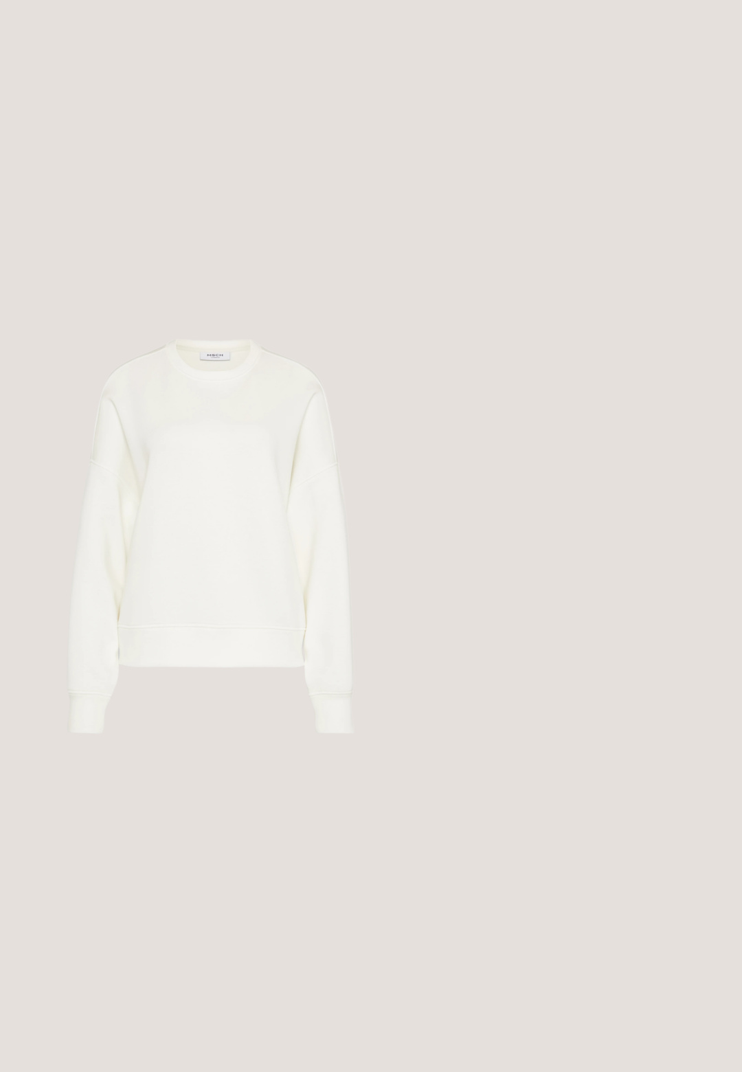 Sweatshirt à col ras du cou en blanc cassé, fabriqué à partir d'un mélange de coton doux. Présente des manches longues, une coupe décontractée, et un ourlet et des poignets côtelés.; Pantalons à jambes larges vert olive en tissu lisse, dotés d'une taille haute, de plis sur le devant et de poches latérales pour plus de fonctionnalité.; Baskets basses blanches avec des accents en daim beige, fermeture à lacets, semelle texturée et logo GANT sur le côté.; Lunettes carrées en plastique transparent avec des verres translucides, dotées d'accents dorés sur les branches pour plus de détails.; Sac fourre-tout en cuir brun avec une texture lisse, de grandes poignées circulaires, présentant un design minimaliste et un logo embossé à la base.; Boucles d'oreilles en or en forme de rond lisse et arrondi. Équipées d'une petite fermeture à charnière, d'une apparence légère et d'une finition polie.