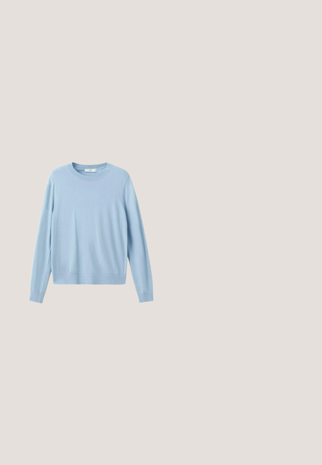 Pull à col rond manches longues bleu clair avec poignets et ourlet côtelés, présenté à plat sur un fond blanc.; Pantalon féminin bleu vif sur mesure avec plis avant, passants de ceinture et poches passepoilées sur fond blanc.; Scarosso Mocassins - steel blue suede; Lunettes de soleil à monture fine en métal noir avec des verres géométriques dégradés bleu foncé, placées en angle sur une surface blanche.; Sac à laptop en cuir bleu marine, doté de deux poignées supérieures, d'une bandoulière détachable, d'une poche avant et de finitions en métal doré.; Ceinture en cuir bleu foncé roulée avec une texture crocodile et une boucle rectangulaire dorée brillante sur un fond clair uni.