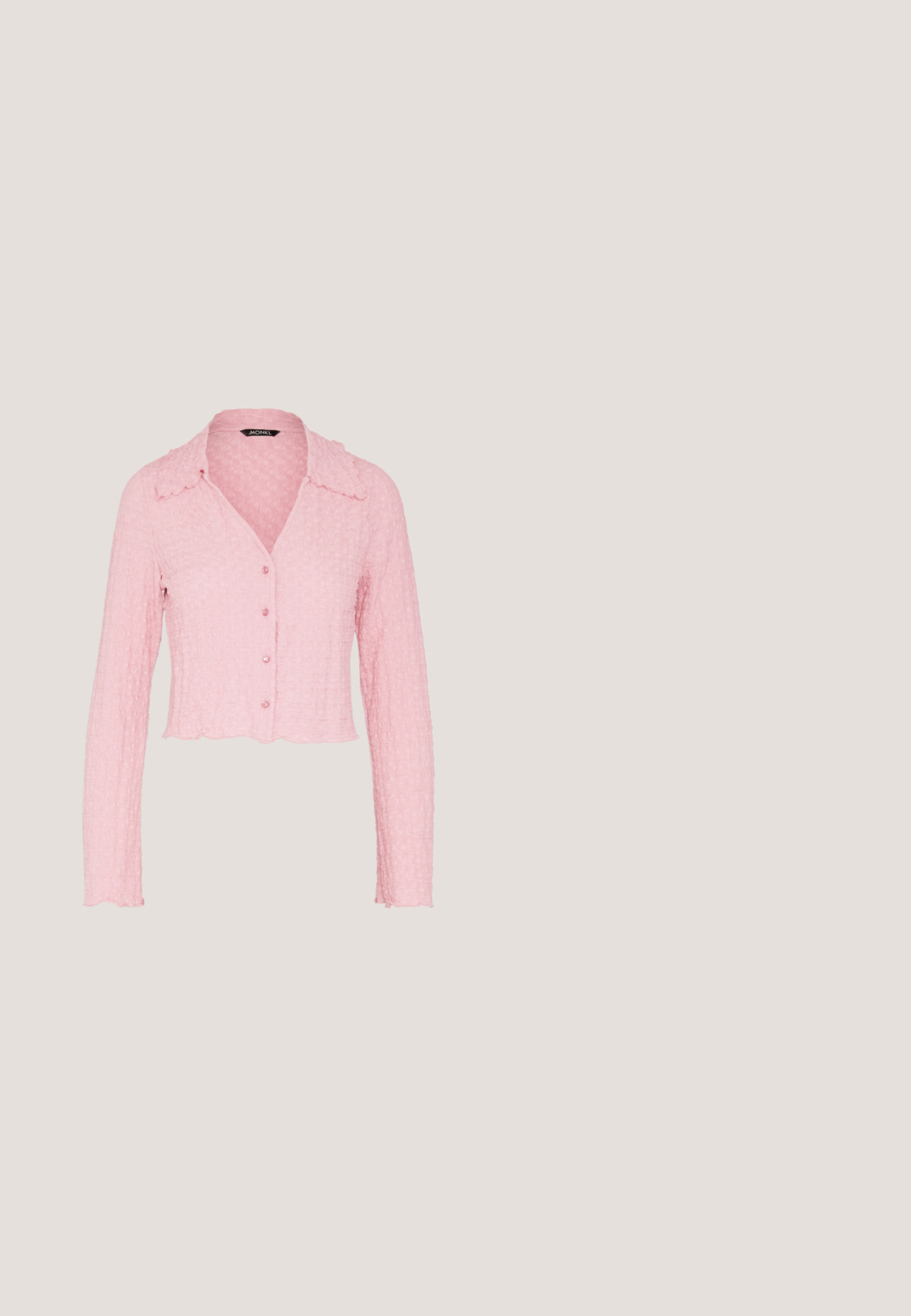 Monki Bluse - pink light; Pink velours nederdel med pyntet kant, snoretræk i taljen og sølvdetaljer. Glat tekstur med et afslappet design.; Kraftig hvid sneaker med snørelukning foran, dekoreret med små lyserøde roseapplikationer langs siden og ankelstropper.; Langt silketørklæde med den ene side ensfarvet lyserød og den anden lys grå med lyserøde blomsterprint.; Lille struktureret håndtaske med blå ruskind og beige netpaneler, topstrop indpakket i tekstureret materiale, front spændelukning og hvide snor-detaljer.; Lyserød, blank hårtilbehør formet som en stor sløjfe, med en glat overflade og et tyndt bånd til at sikre den på plads.