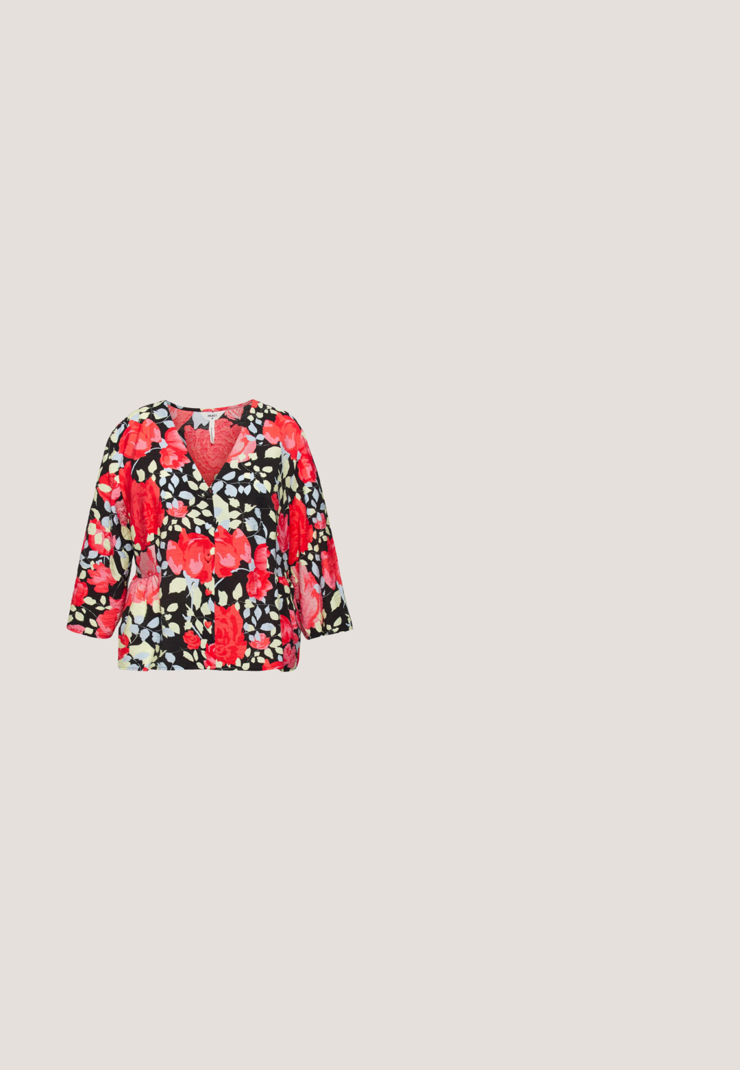Object Curve OBJLIMONE TOP  - Blouse - hot coralaop/flowers; Vero Moda Curve VMBAILEY PAPERBAG WIDE BELT - Pantalon classique - black; Call it Spring KAIAA - Mules à talons - black; Lunettes de soleil rectangulaires noires avec des verres dégradés, des branches violettes et des bords élégants. Présentent une finition mate et un logo subtil sur la branche.; Pieces PCALUANA SHOULDER BAG - Sac à main - black; Les boucles d'oreilles en argent en forme de créole présentent un design lisse et arrondi avec un profil fin et un fermoir sécurisé. Style minimaliste avec une finition polie.
