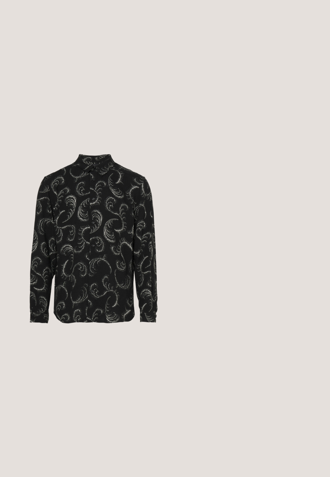 Zwarte button-up shirt met witte kronkelige paisleypatronen, lange mouwen en een standaard kraag, gemaakt van lichtgewicht stof.; Zwarte op maat gemaakte broeken met een platte voorkant, slim fit, riemlussen en een soepele textuur. Geschikt voor formele of zakelijke kleding.; Zwarte leren instappers met een ronde neus en een decoratieve gesp. Platte, stevige hak en een gladde textuur overal.; Groene stropdas met diagonale witte strepen en herhalende kleine blauwe en witte schildjespatronen over de stof.; Zwarte leren laptoptas met twee bovenhandvatten, een afneembare schouderriem, een textuur oppervlak en een rechthoekige vorm. Geëmboste logopatch zichtbaar.; Zwarte leren riem met een gladde afwerking, voorzien van een zilverkleurige rechthoekige gesp en een contrasterende bruine binnenvoering.