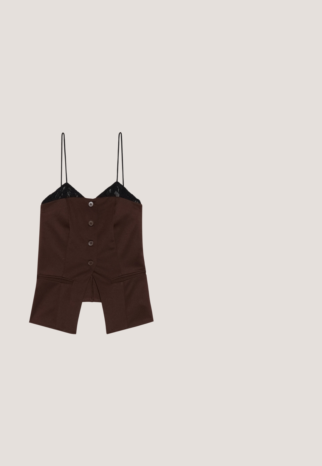 Brun fitted top med blondekant, spaghetti stropper og fem knapper foran; har en split lumme og et skræddersyet design.; Mørkebrune brede bukser med to frontlommer, slankt design og glat tekstur, der har en høj talje og skræddersyet silhuet.; Brune og sorte leopardprint spidse mule med en slank sort kitten hæl og åben hæl på hvid baggrund.; ALDO ETELARIEN - Solbriller - other brown; Mørkebrun rektangulær læder skuldertaske med en enkelt tynd rem og spænde i guldton på en ensfarvet baggrund.; Øreringe i guldfarve med en abstrakt, organisk form, der har en tekstureret overflade og lukkemekanisme med stik.