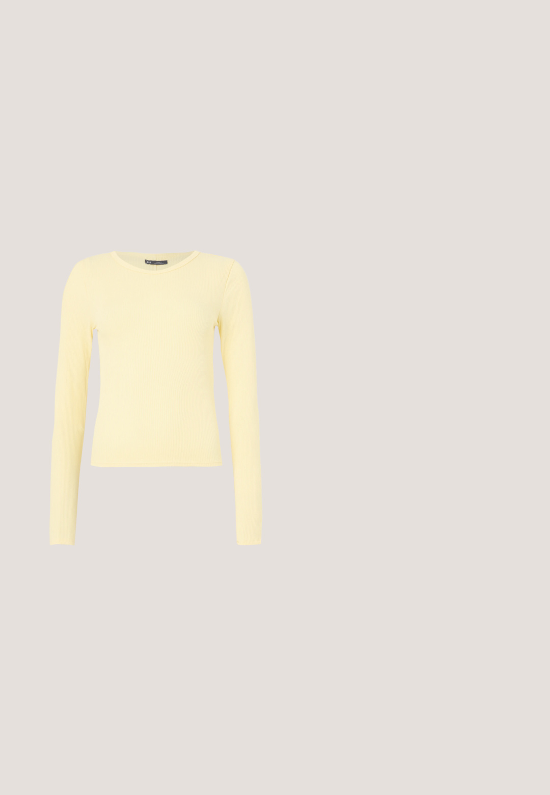 Vaaleankeltainen ribbineulottu pitkähihainen paita, jossa pyöreä pääntie ja hieman lyhennetty helma, yksivärisellä taustalla.; Tummansiniset skinny-farkut, joissa on denim-kangas, vetoketjuluuppi ja nappikiinnitys. Saumoissa on erottuva ommel.; Beige avoinvarvaskorkokenkä sileällä pinnalla ja kapenevalla korolla vaalealla yksinkertaisella taustalla.; Ruskea nahkainen käsilaukku, jossa on kaareva muoto ja joka sisältää kultaketjuolkaimen sekä vetoketjukiinnityksen. Logo on kohokuvioitu edessä. Pinta on sileä.; Kultainen avoin kalvosinnauha, jossa on teksturoituja meritähteä ketjussa valkoisella taustalla.; Ruskea nahkavyö, jossa on sileä pinta, koristeltu kullanvärisellä metallisoljella ja minimalistisella designilla. Päättyy pyöreään kärkeen.