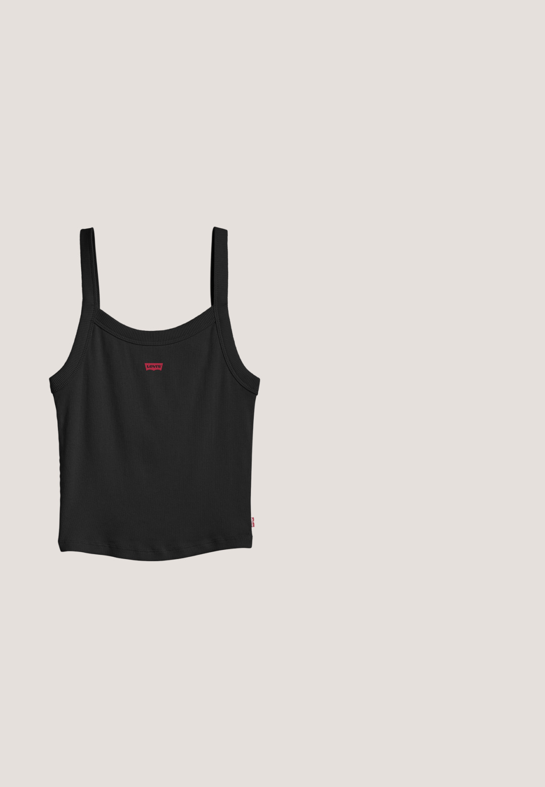 Sort ribbet tanktop med tynde stropper, med et lille rødt Levi's-logo i midten foran og en lige nederste kant.; Lysblå denimnederdel med lige snit, frontspalte, filt kant, fem lommer og metalhardwaredetaljer.; Lysegrøn hættetrøje med logo, hvide shorts, røde sneakers med hvide striber, siddende på en krom foldebænk mod en neutral baggrund.; Sorte solbriller med wrap-around design, mørktonede linser, skinnende stjerneformede detaljer og justerbare næsepuder.; Denim skuldertaske med fold-over design, lys blå farve, synlige sømme, justerbar rem og en sidelabel-detalje.; Sølv hoop-øreringe med en poleret finish, der har en cirkulær form og en hængslet lukning. Glat tekstur med minimal detaljering.
