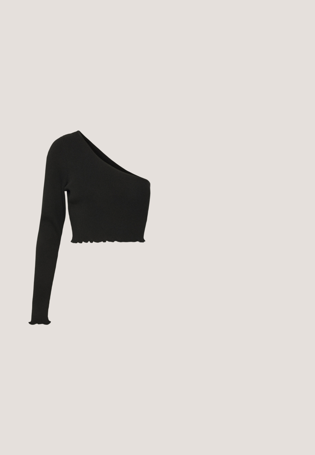 Monki Langærmet T-shirt - black; Sorte faux lædershorts med plisseret front, brede ben og knapdetaljer på taljen. Glat tekstur, skræddersyet design.; Sort faux lædersko med krokodillestruktur, rund tå, ankelstrop med metalspænde og en kraftig gummisål.; Even&Odd Solbriller - black; Pieces PCALUANA SHOULDER BAG - Håndtasker - black; Sølv hoop-øreringe med en poleret finish, der har en cirkulær form og en hængslet lukning. Glat tekstur med minimal detaljering.