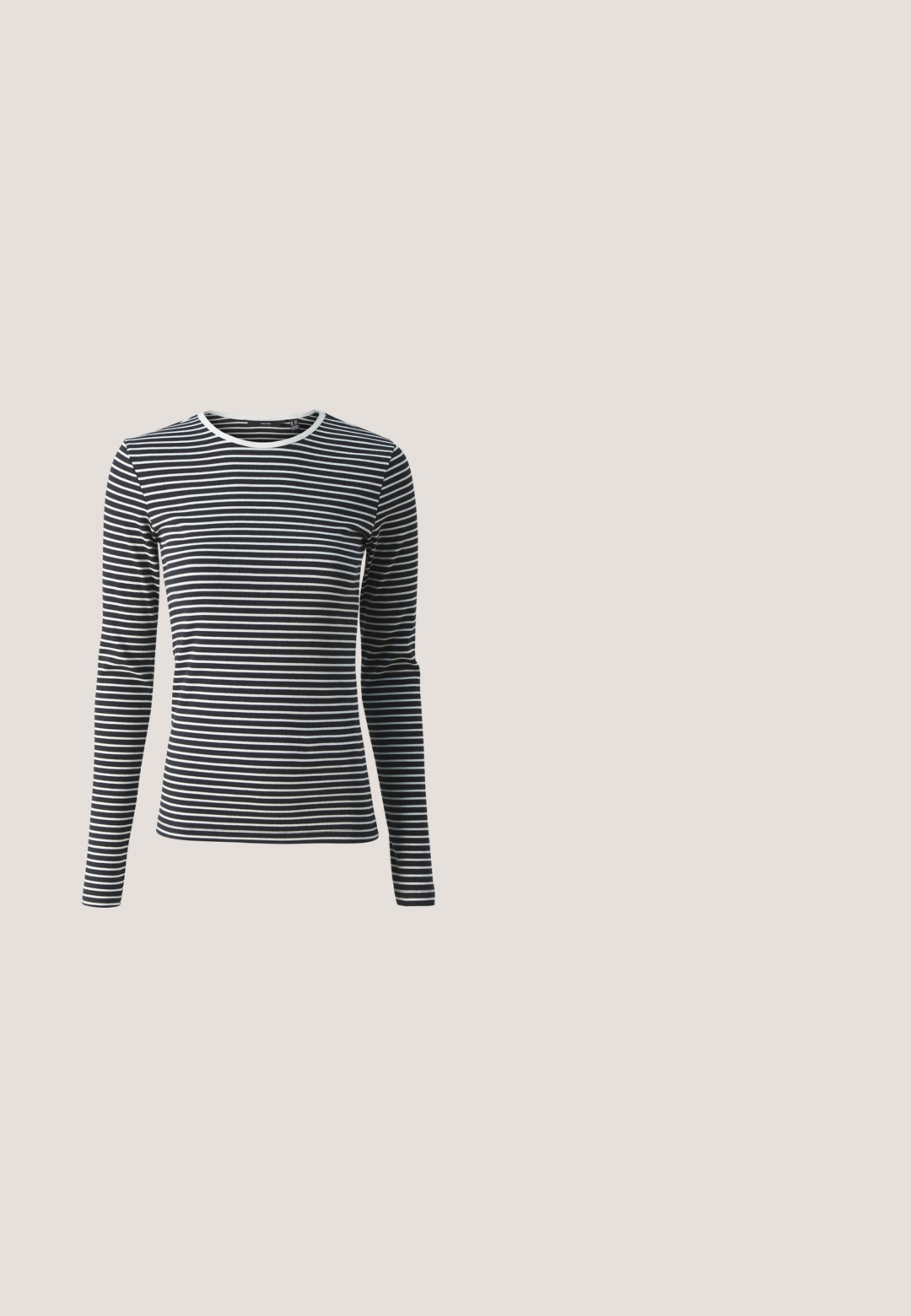 T-shirt à manches longues en rayures horizontales noires et blanches, avec un col rond et une texture côtelée. Fabriqué en tissu extensible.; ONLY Tall ONLHOPE GLOBAL HIGH WAIST WIDE - Pantalon classique - pumice stone; Baskets basses noires avec semelle plateforme épaisse et texturée et fermeture à lacets sur fond neutre uni.; Lunettes noires angulaires avec des verres gris ; fabriquées en plastique, avec des branches épaisses à la surface lisse et sans matériel visible.; Sac à main noir matelassé avec une forme courbée, doté d'une fine bandoulière et d'une fermeture éclair. Fabriqué en matériau doux et texturé.; Boucles d'oreilles en argent avec une finition lisse et brillante. Forme ronde avec une fermeture sécurisée. Design minimaliste mettant en avant un détail subtil en torsion.