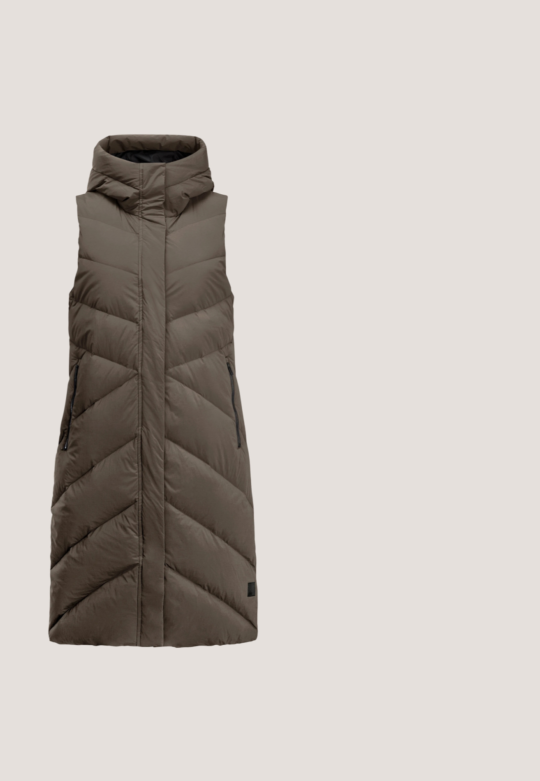 Bruine mouwloze puffer vest met een capuchon, met een gequilt chevronpatroon en twee zijzakken met zwarte ritsen.; Superdry & Co ATHLETIC ESSENTIALS  - Hoodie - grey marl; Witte T-shirt met korte mouwen waarop verschillende woorden voor "liefde" in meerdere talen zijn afgedrukt, in zwarte hoofdletters en kleine letters.; Lichtgrijze, wijde joggingbroek met elastische tailleband en trekkoord aan de voorkant, voorzien van zijzakken en verticale naaddetails.; TOM TAILOR 8490220003 - Snowboots  - dk grey; Beige nylon schoudertas met een zachte textuur, gerimpelde zijkanten en een verstelbare schouderriem. Voorzien van een ritsluiting en subtiele logo-opdruk.