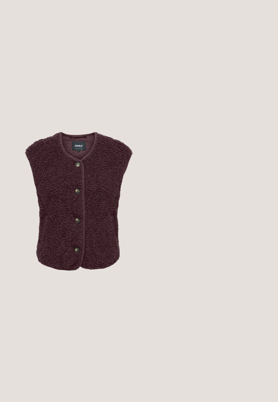 Bezruká tmavohnedá sherpa fleece vesta so štyrmi gombíkmi a dvoma bočnými vreckami, označená značkou ONLY.; Burgundská pletená mikina s vysokým, prehnutým golierom. Má textúrovaný rebrovaný vzor a široké rukávy; vyrobená z mäkkého, teplého materiálu.; Dlhý rukáv top v hlbokej marónovej farbe, vyrobený z elastického materiálu s hladkou textúrou a okrúhlym výstrihom. Žiadne viditeľné vzory ani kovové prvky.; Široké nohavice v ružovej farbe s vysokým pásom a bočnými vreckami, vystavené na bielom pozadí.; Bordová teniska s kombináciou hladkej semišovej a textúrovanej látky, biela medzipodrážka a podrážka z gumy. Logo značky je umiestnené na boku.; Červená látková taška s bielym kvetinovým vzorom a slonovinovými ramennými popruhmi na bielom pozadí.