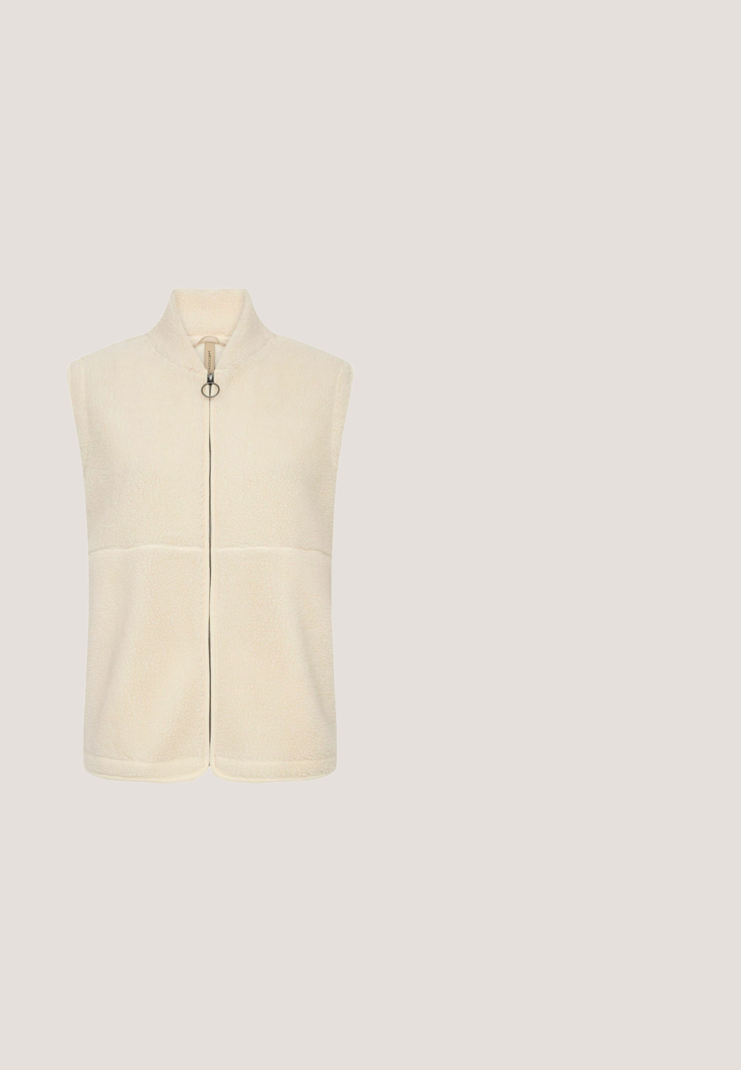 Cremefarbenes Fleece-Weste mit hohem Kragen, Frontreißverschluss und strukturierter Oberfläche. Nahtdetails verbessern das Design. Ärmellos.; Helles beige T-Shirt mit kurzen Ärmeln aus weichem Stoff, mit rundem Halsausschnitt und einem dezenten, geprägten Logo auf der Brust.; Weite hellgrüne Hose mit elastischem Bund und vorderen Nahtdetails.; Beige Sneaker mit gepolstertem Schaft, strukturiertem Leder-Obermaterial, Seitenreißverschluss und Gummisohle. Mit silbernen Nieten und einer logo-aczentuierten Zwischensohle.; Olivgrüne Sonnenbrille mit übergroßen achteckigen Fassungen und Verlaufsgläsern. Metallakzente an den Bügeln. Mattes Finish mit glatter Textur.; Liebeskind Berlin Umhängetasche - neutral grey