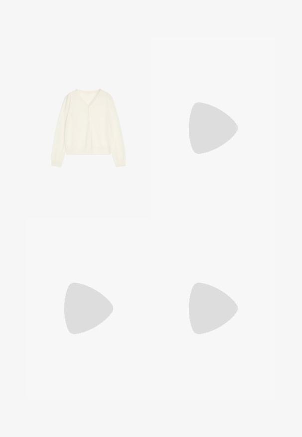 Langärmeliger, cremefarbener Cardigan mit Knöpfen vorne und V-Ausschnitt, dargestellt auf weißem Hintergrund.; Cremefarbene Bluse mit kurzen Ärmeln, V-Ausschnitt, gerafften Details vorne und Reißverschluss auf der Rückseite, dargestellt auf weißem Hintergrund.; Satinrock in einem hellbeigen Farbton, mit einem glatten Material, ausgestelltem Design und seitlichen Schlitzen für bessere Bewegungsfreiheit.; Beiger flacher Schuh mit spitz zulaufender Zehenkappe, einer kleinen Schleife oben und einer schwarzen Sohle, seitlich auf einem einfarbigen hellen Hintergrund gezeigt.