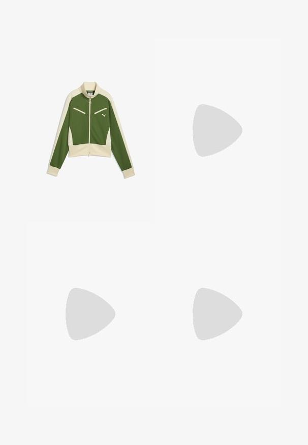 Chaqueta verde y beige con cremallera, manga larga, cuello alto, bolsillos delanteros con cremallera y logo de Puma en el pecho.; Camiseta extragrande de manga corta color marrón claro con cuello redondo y pequeño logo blanco de Puma centrado en el pecho.; Pantalones deportivos beige de pierna ancha con cintura elástica, paneles laterales negros curvos, ribete blanco y pequeño logo de Puma en el muslo derecho.; Zapatilla deportiva blanca y negra con detalles de malla y cuero, cierre con cordones y suela gruesa y acolchada sobre un fondo blanco.