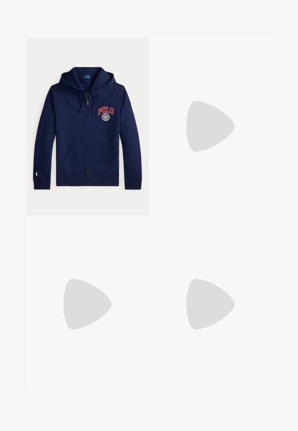 Tumesinine kapuutsiga lukuga dressipluus ees taskutega, punane "POLO" tekst ja embleem rinnal ning väike valge hobuse logo vasaku varruka alläärmel.; Tumesinine polo-särk valgete horisontaalsete triipudega, Ralph Laureni logo, Wimbledon'i plaastriga varrukal ja "2024" trükitud krae peale.; Valged meeste lühikesed püksid elastse vööe, nööpidega kinnituse, küljetaskute ja väikese tumeda logoga ühe jala alumise ääre lähedal.; Meeste Polo tumesinise ja valge värvusega tennised, millel on seemisnahast ja võrgust detailid, valged paelad ja Polo logo küljel ning kandadel.