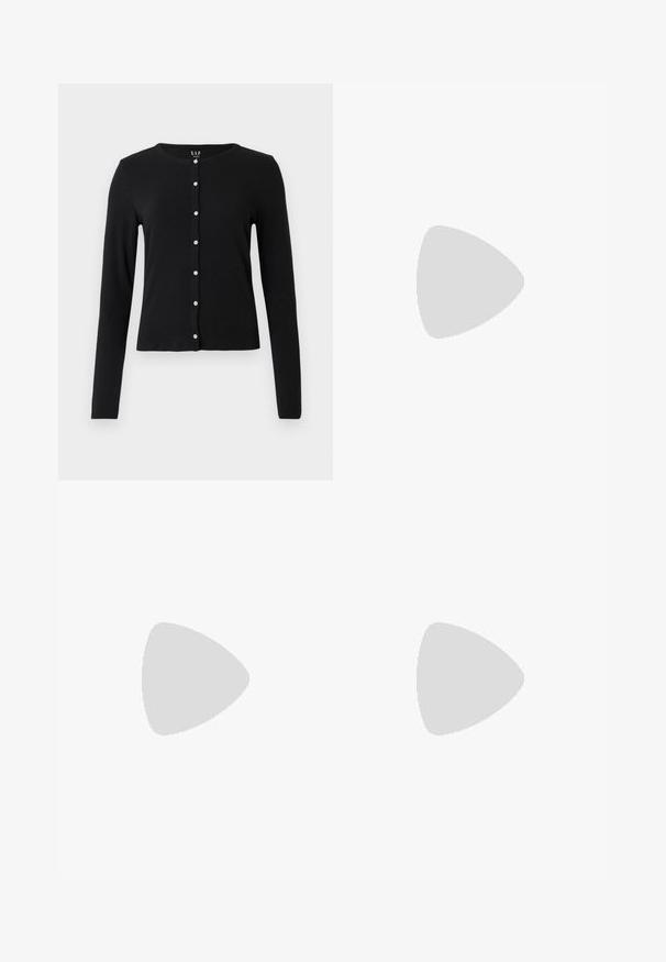 Cardigan noir à manches longues en tissu doux. Il présente un col rond et une fermeture boutonnée à l'avant avec des boutons brillants et décoratifs.; T-shirt blanc à manches courtes avec un cœur rouge et le mot "AMOUR" imprimé sur la zone gauche de la poitrine.; Jupe plissée à carreaux noir et blanc avec une taille lisse et de multiples plis verticaux. Fabriquée en tissu léger.; Escarpin en cuir noir à talon aiguille avec un bout pointu, une bride latérale à boucle, des clous le long du bord et un laçage décoratif à l'avant.